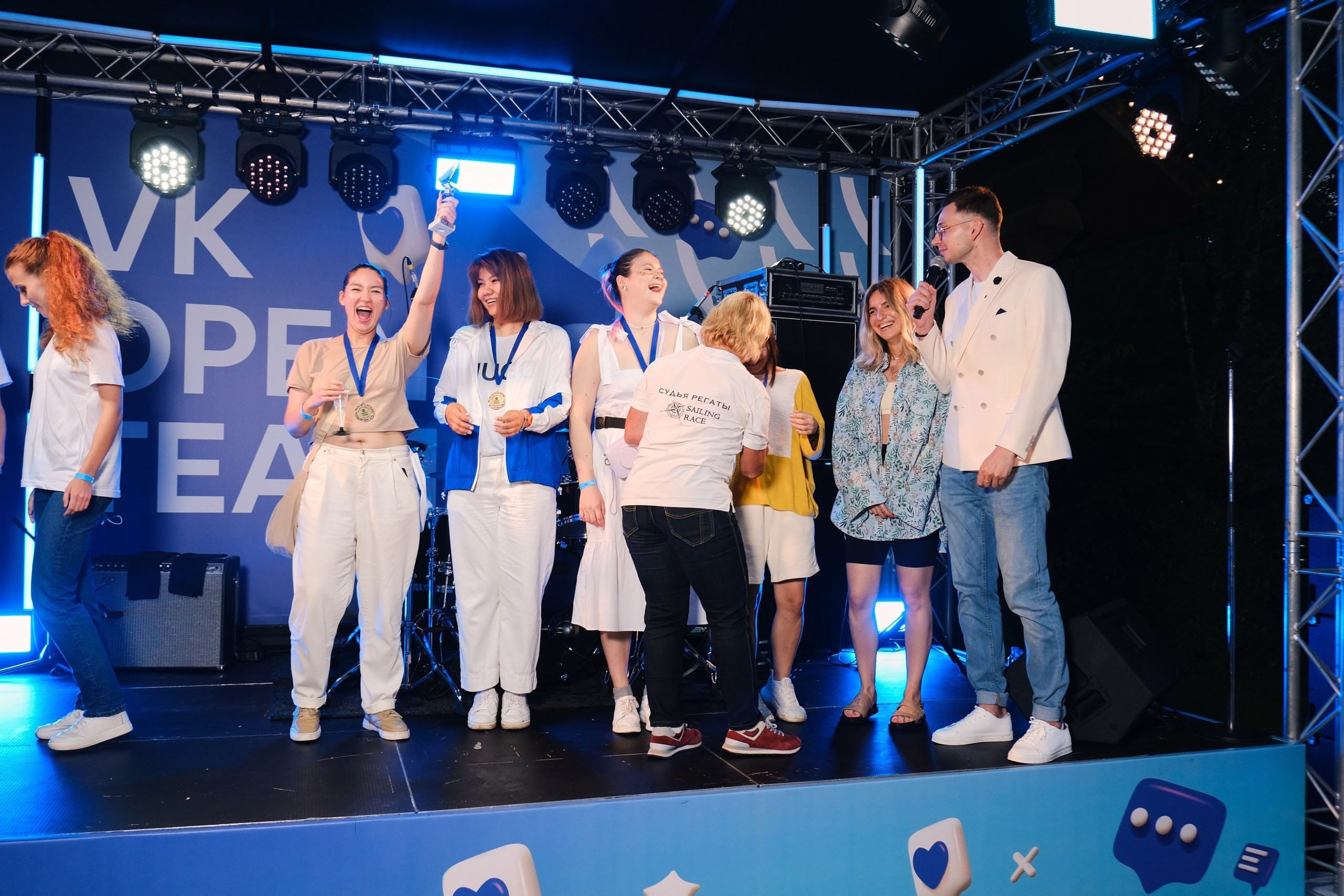 ВКонтакте. Репортажный фотограф в Москве Денис Тамко