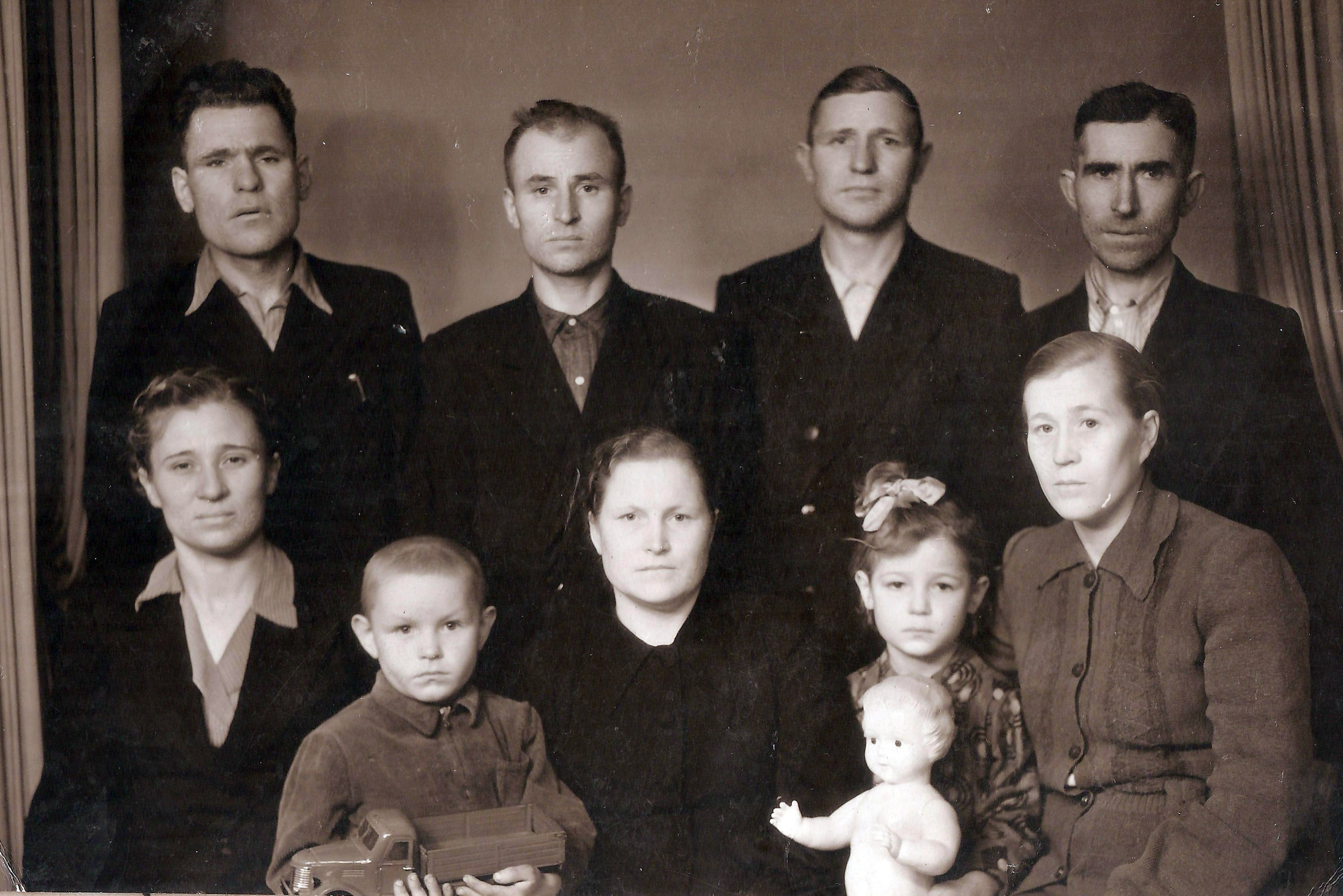 Семейный фотоальбом