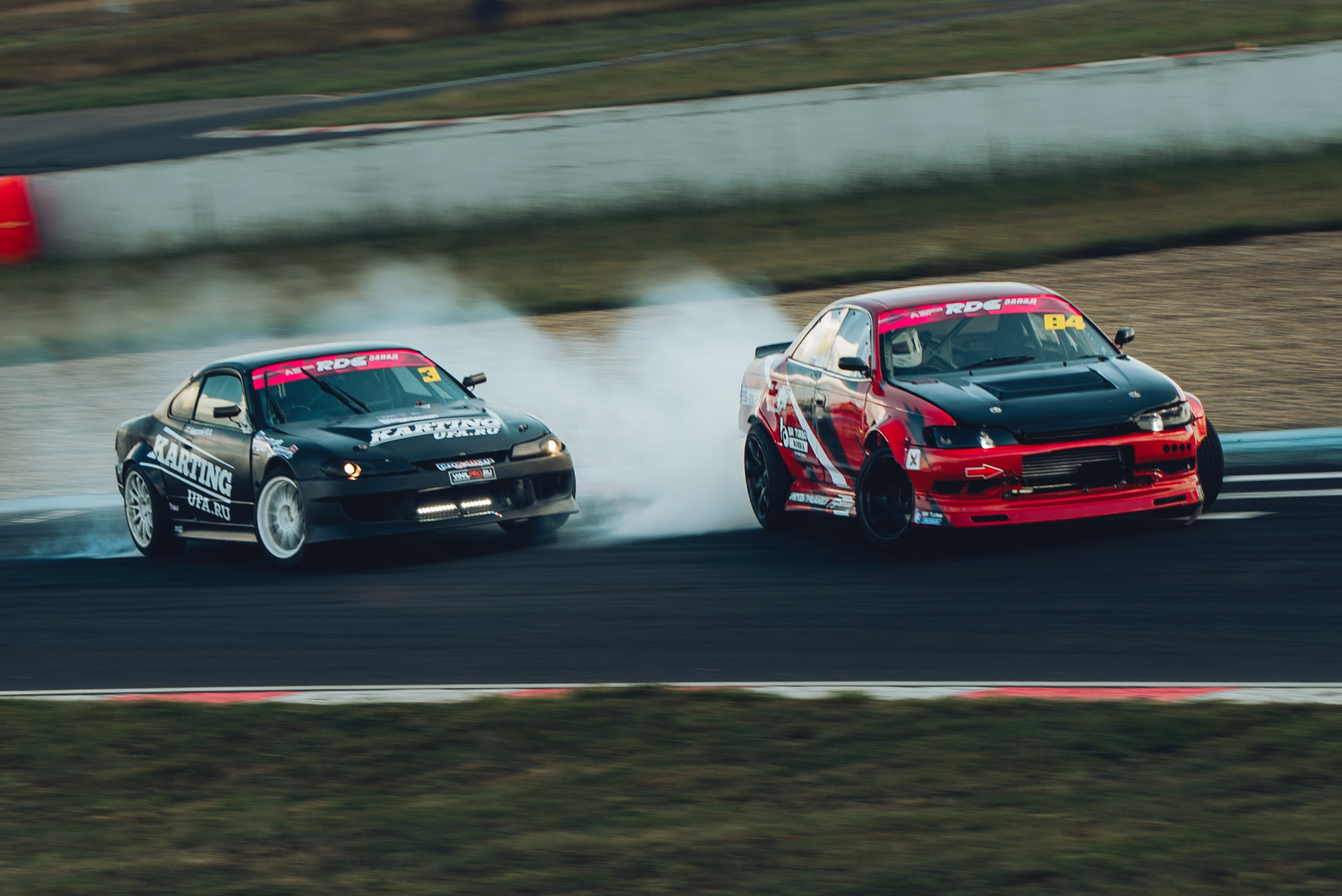 Rds запад ADM Raceway. DeLorein