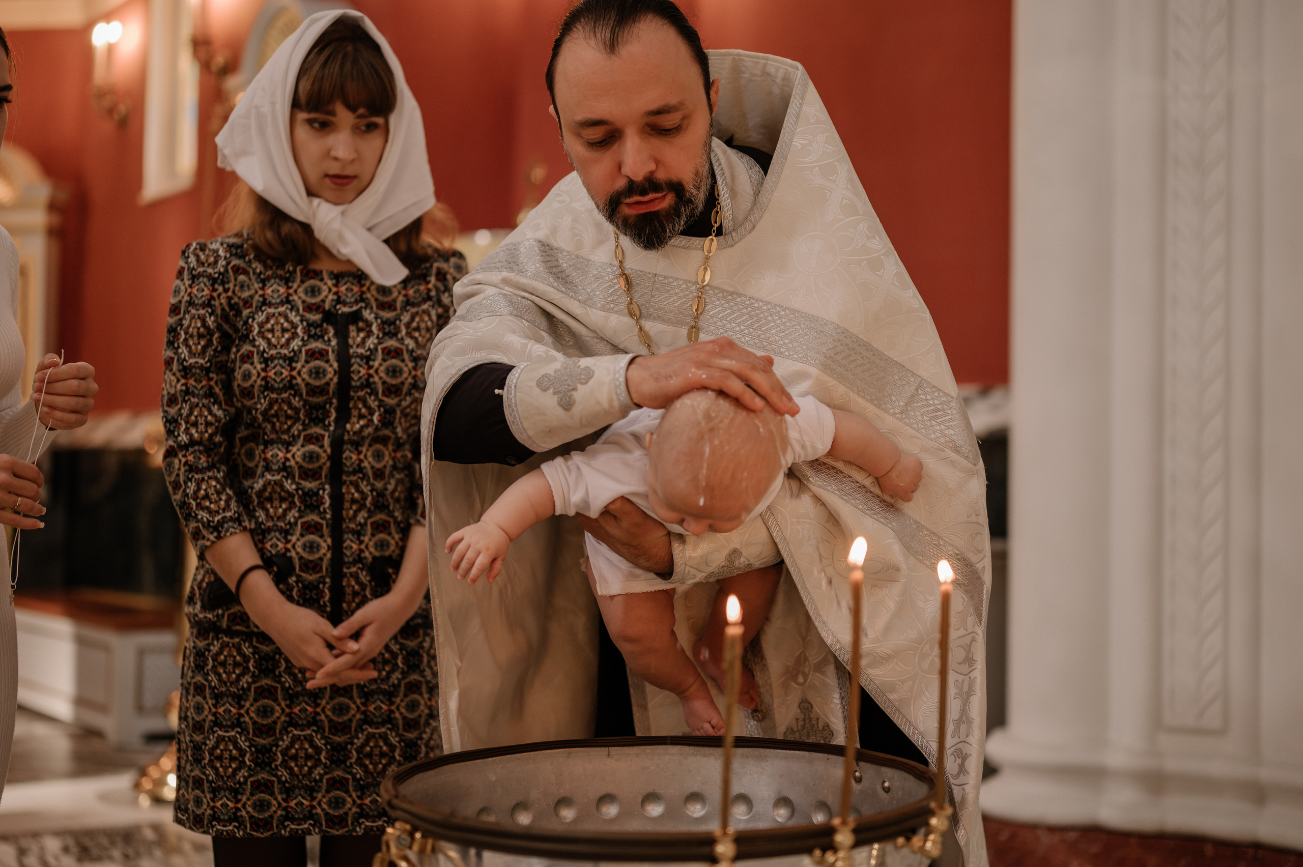 Настя — храм «Спас на Каменке». Дьяконова Валерия семейный и детский фотограф в Санкт-Петербурге