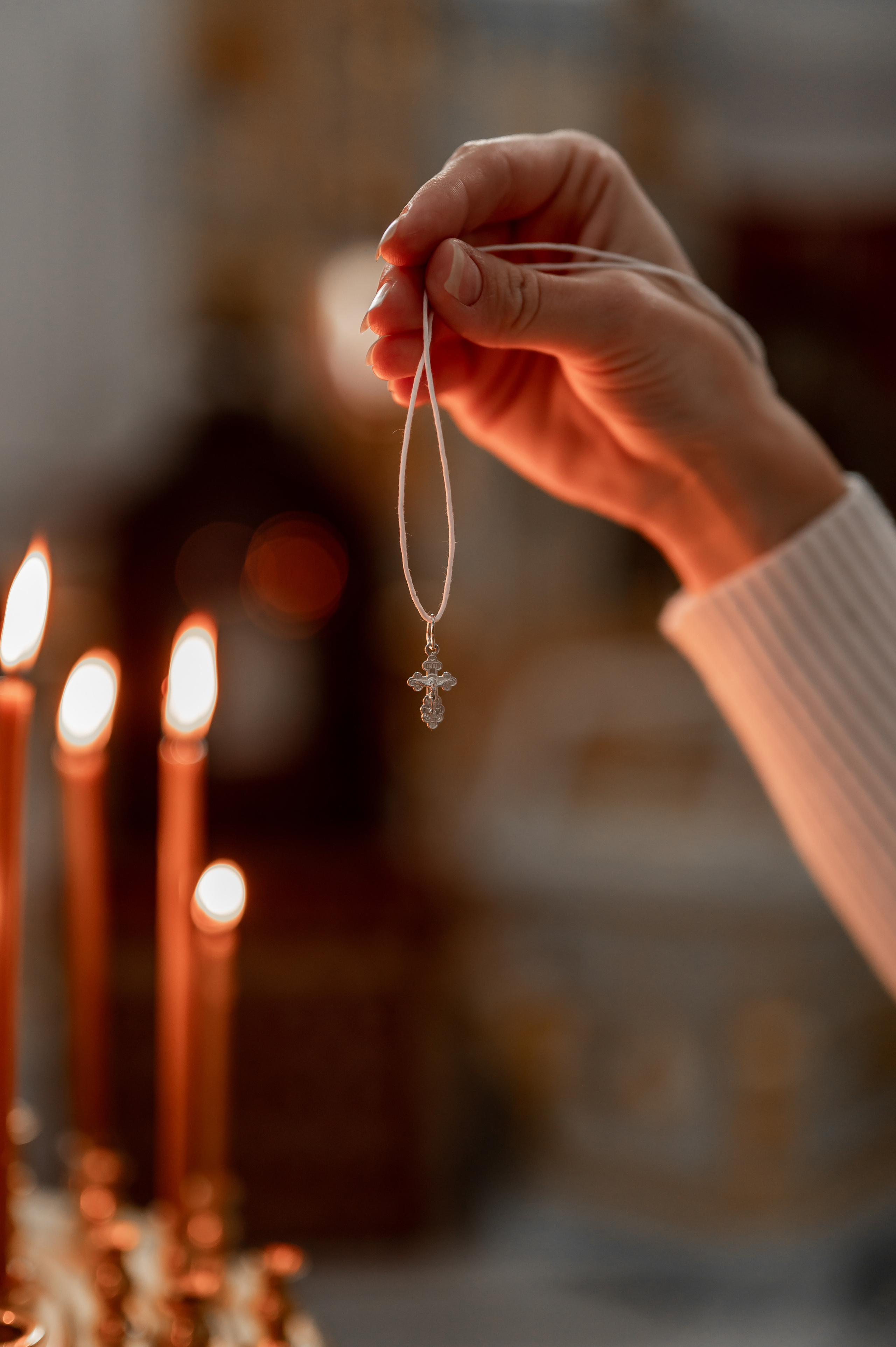 Настя — храм «Спас на Каменке». Дьяконова Валерия семейный и детский фотограф в Санкт-Петербурге