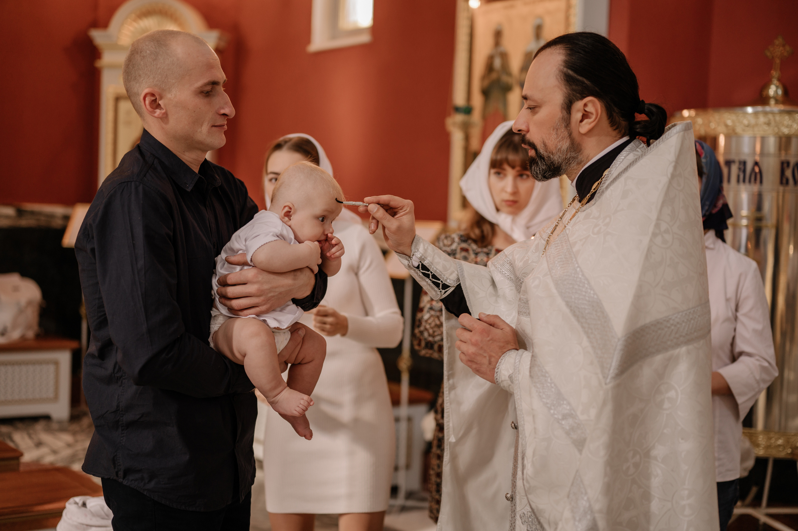 Настя — храм «Спас на Каменке». Дьяконова Валерия семейный и детский фотограф в Санкт-Петербурге