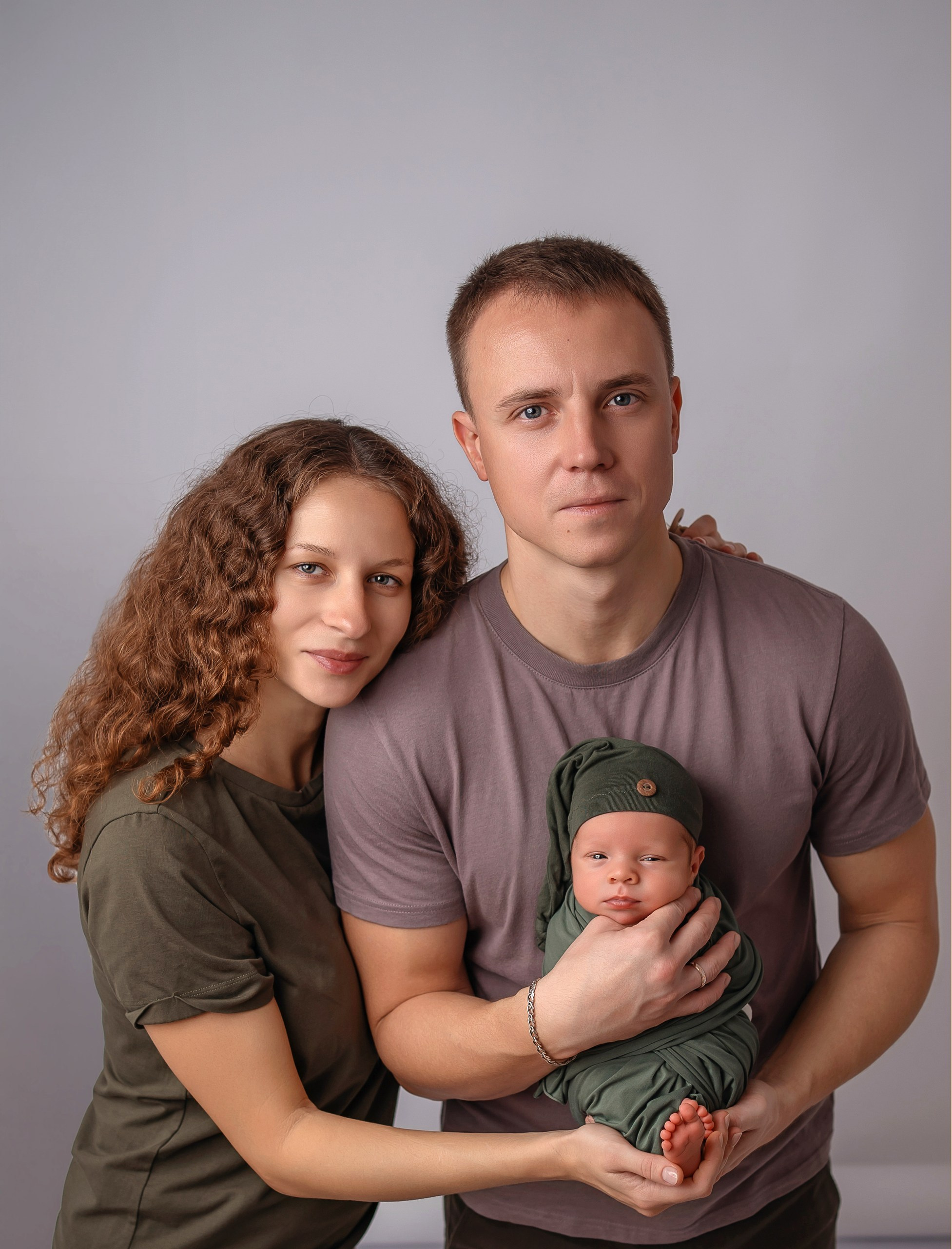 «Экспресс» + семейные кадры + доп. ретушь (13 дней). Фотограф новорожденных в Ялте