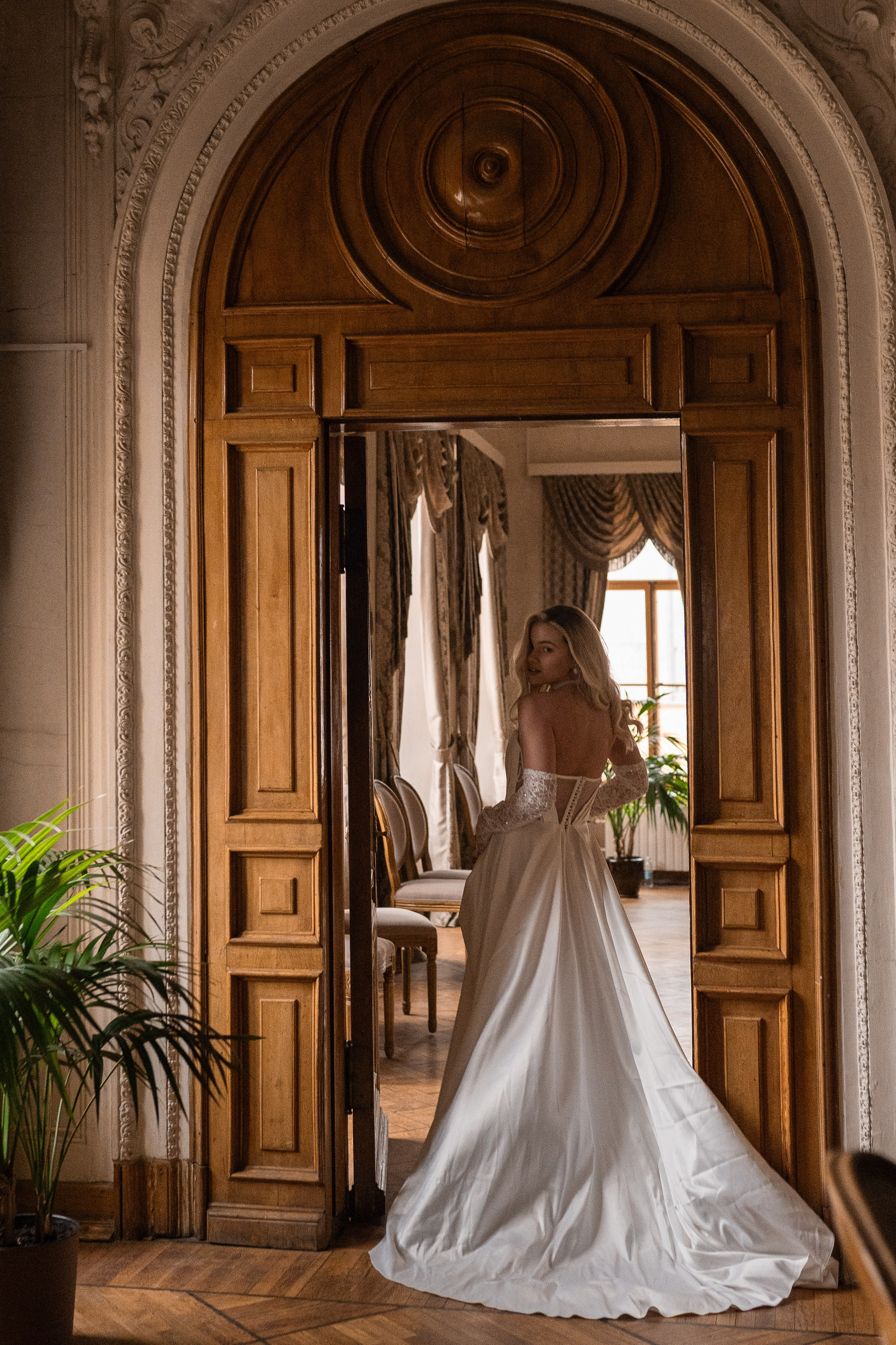 Свадебная фотосессия в&nbsp;Пушкинской библиотеке в&nbsp;Москве, регистрация брака библиотека- читальня Пушкина, библиотека Пушкина церемония, адрес счастья библиотека Пушкина, фотограф Москва на&nbsp;регистрацию