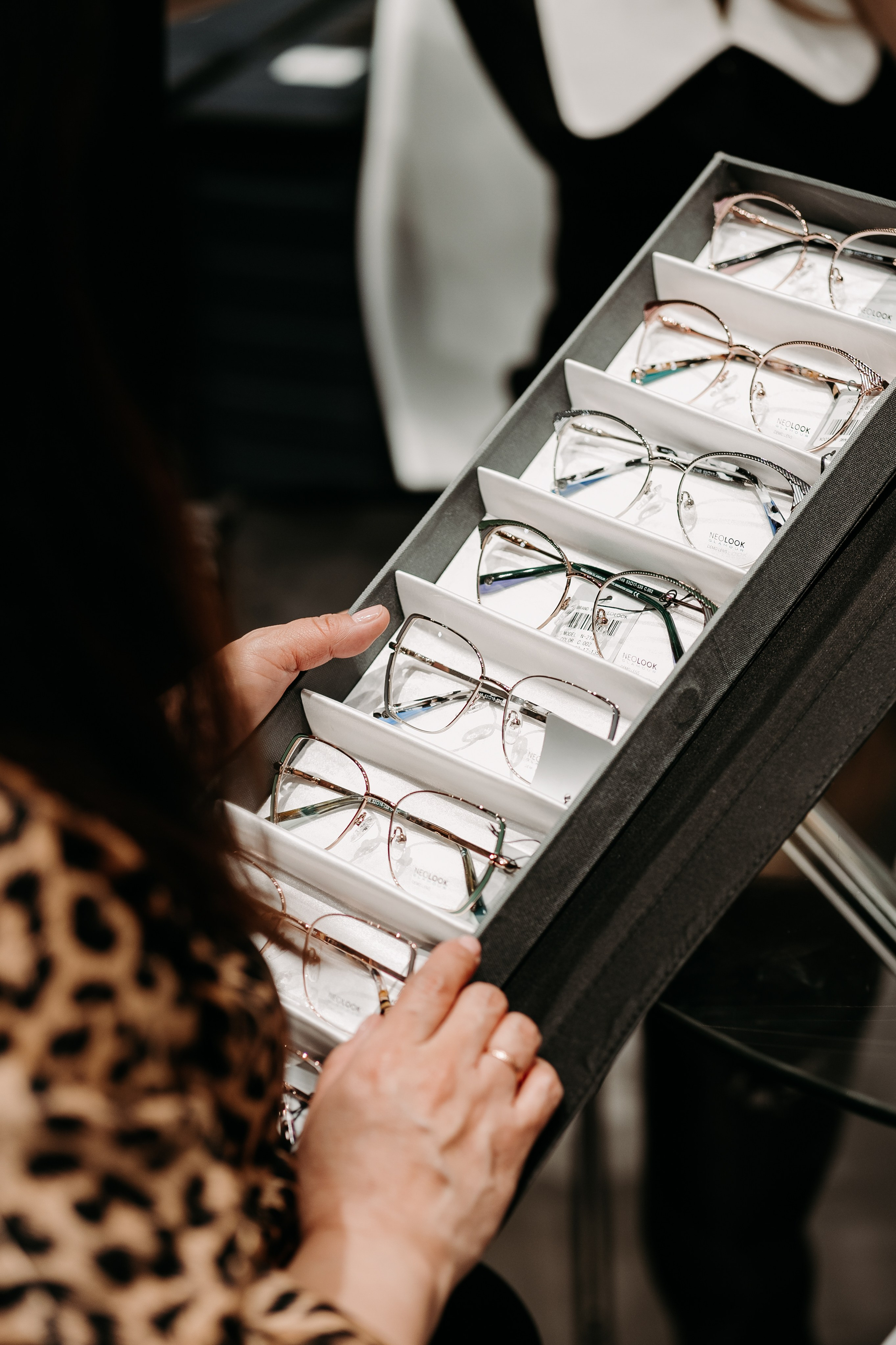 Оптическая_выставка. Репортажный и свадебный фотограф в Москве Рая Небогатова