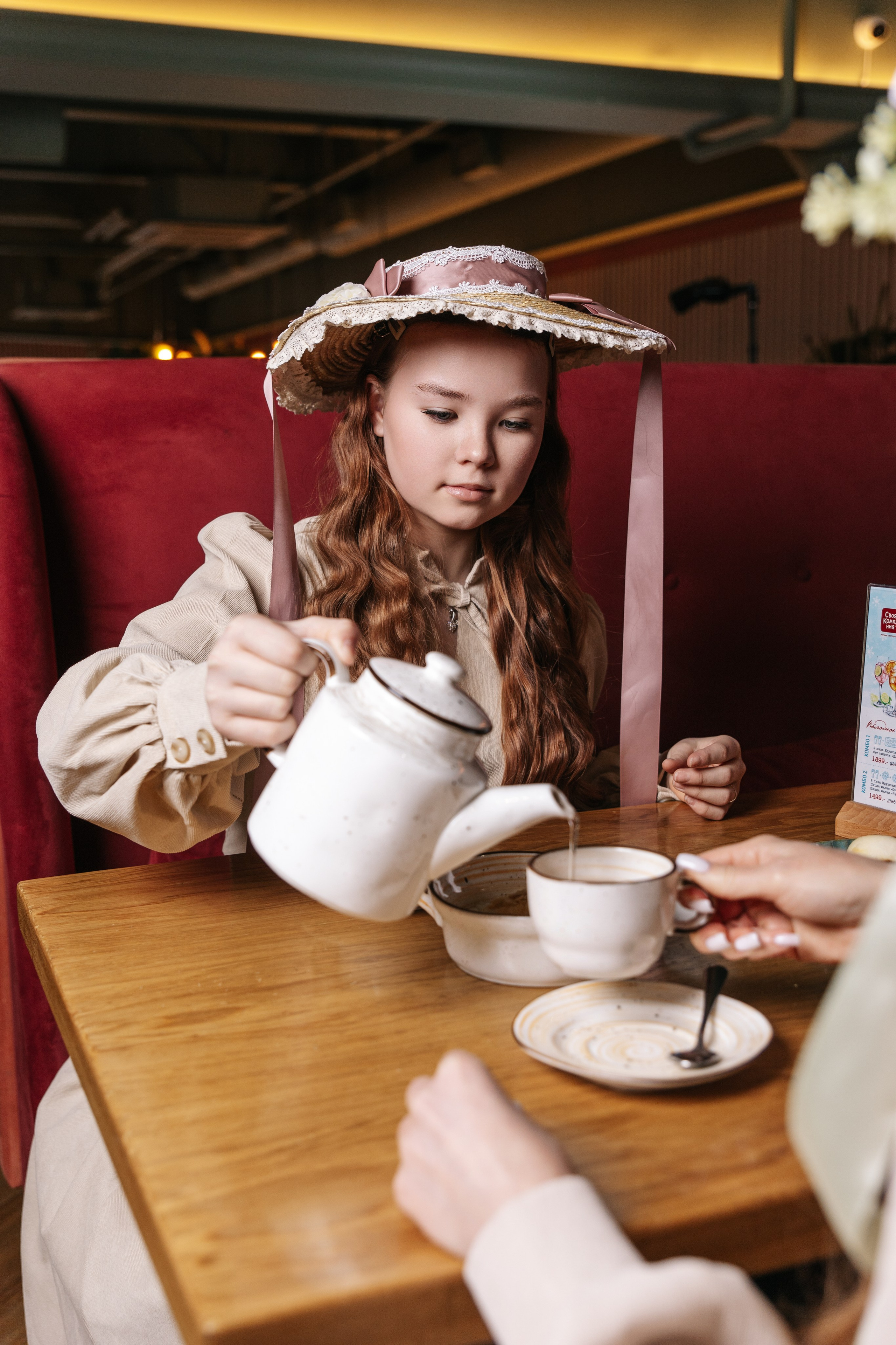 Весенняя съемка для ресторана «Своя Компания». Анна Таркина