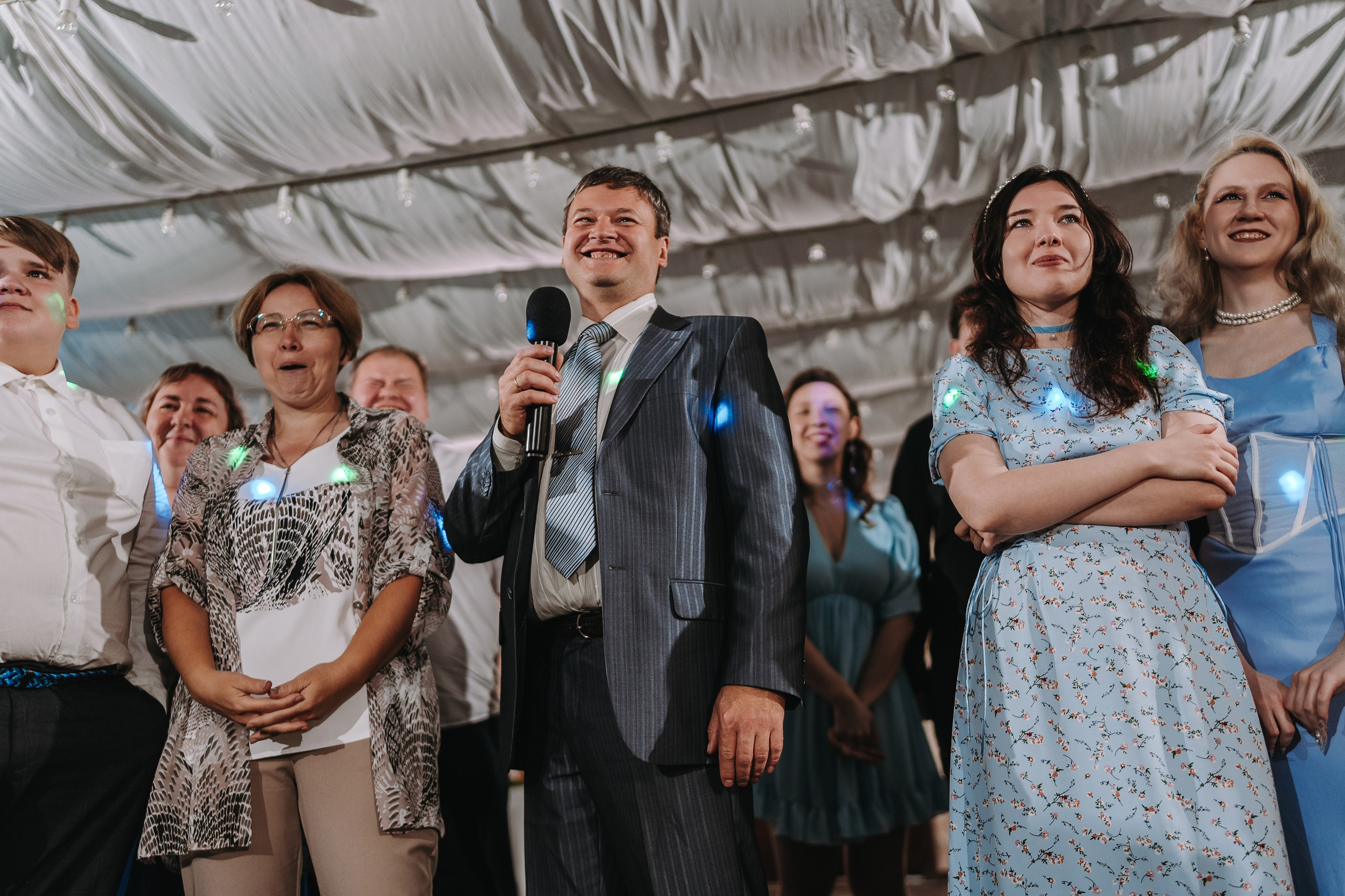 БАНКЕТНЫЙ ЗАЛ ТОРТУГА, ВЕДУЩИЙ АНДРЕЙ ОГНЕВ