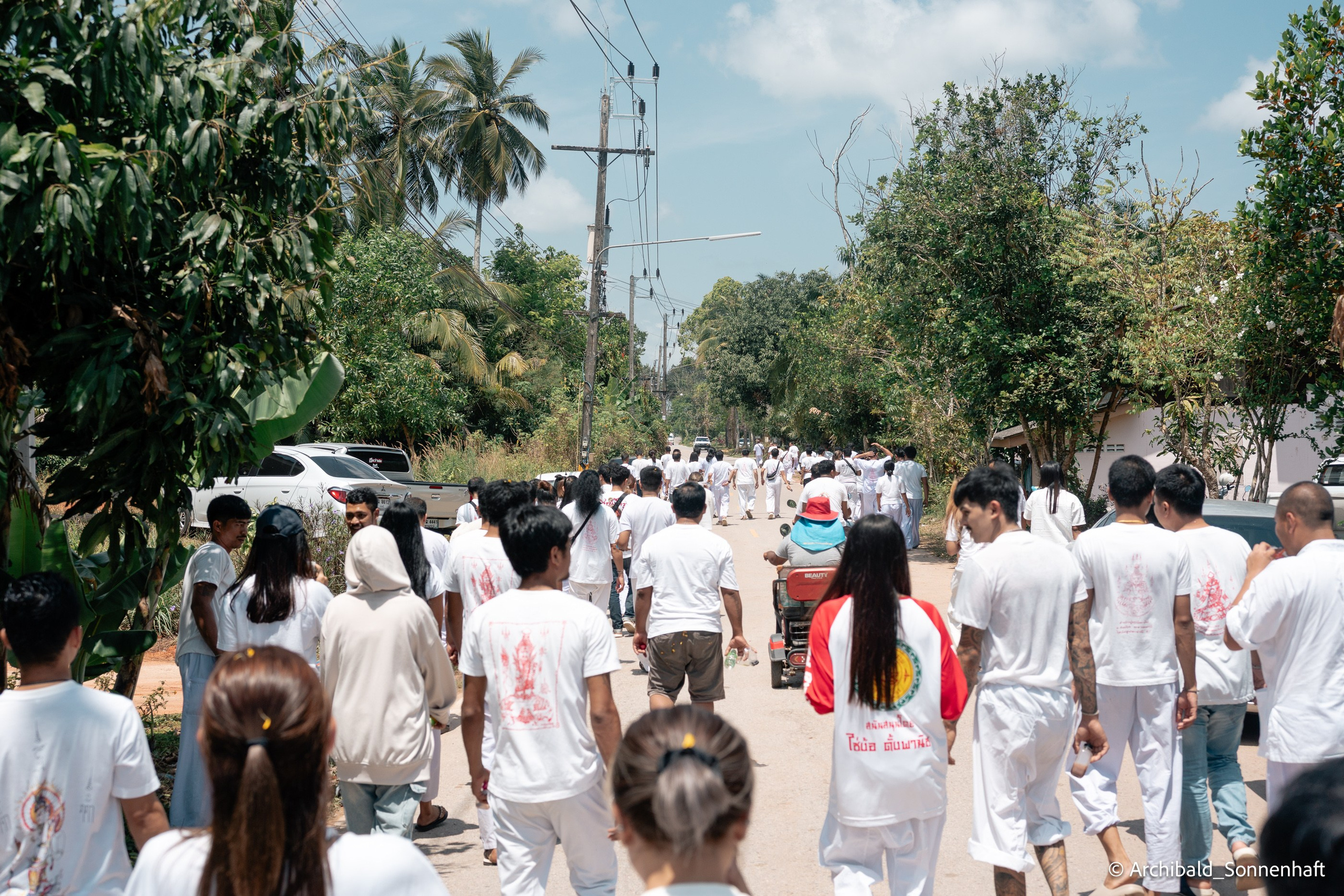 Thai monk. Photographer in Guangzhou, China. Archibald Sonnenhaft