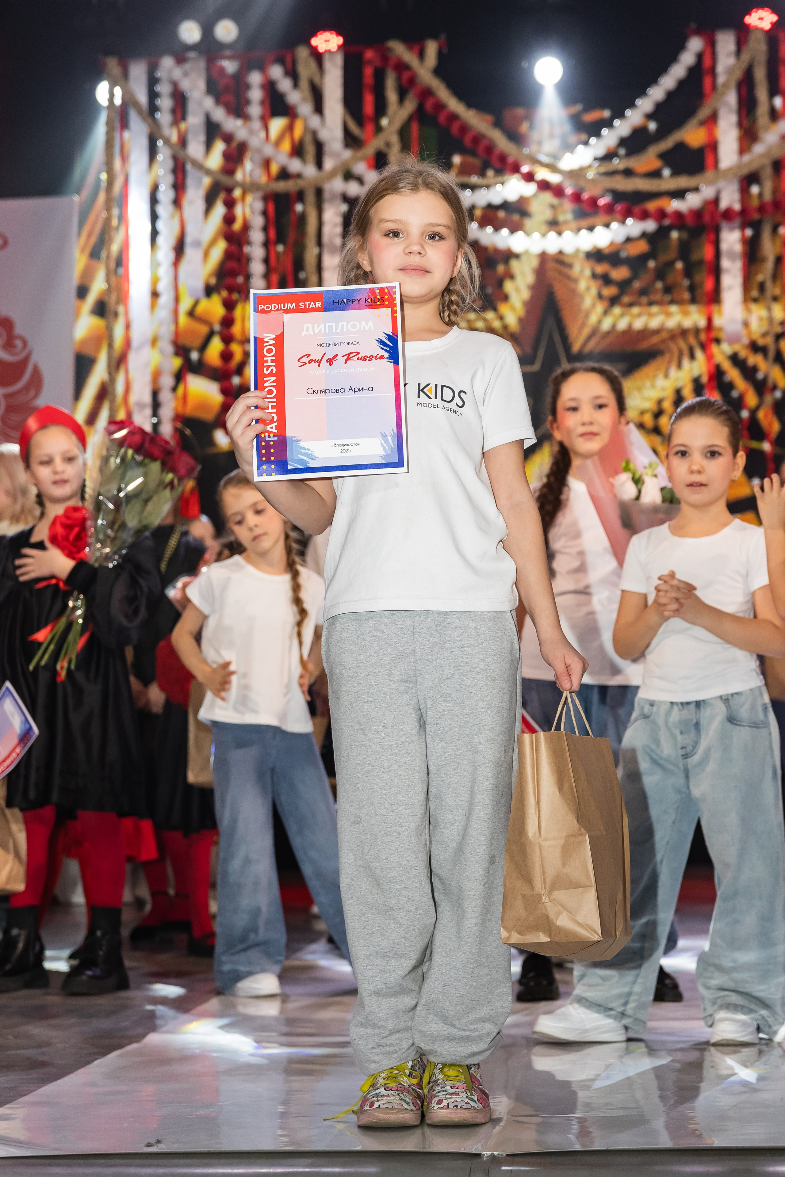 Показ Happy Kids. Выпускные альбомы во Владивостоке