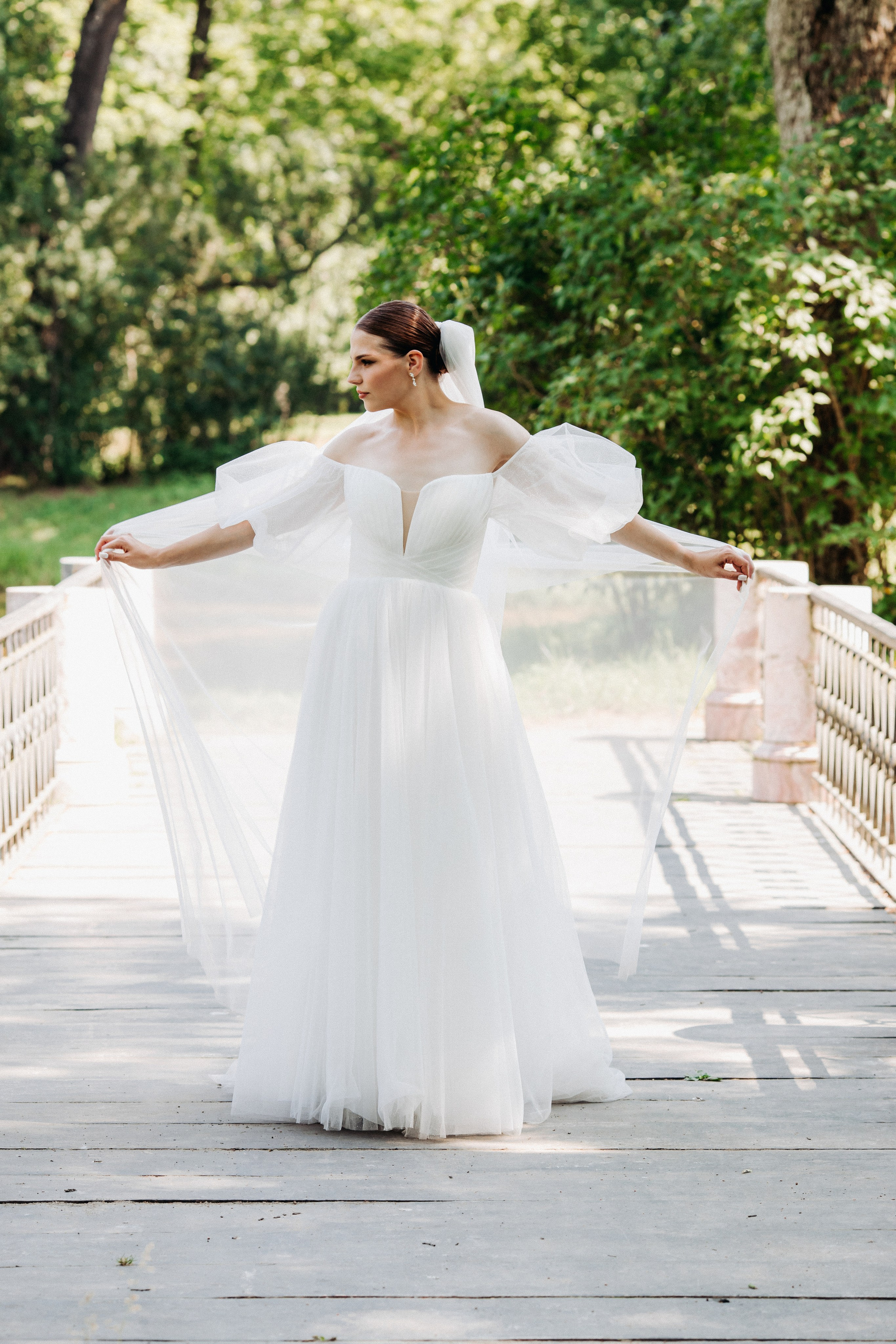 Vlad & Nadya (Saint-Petersburg, Russia). Destination wedding photographer Peter Letu