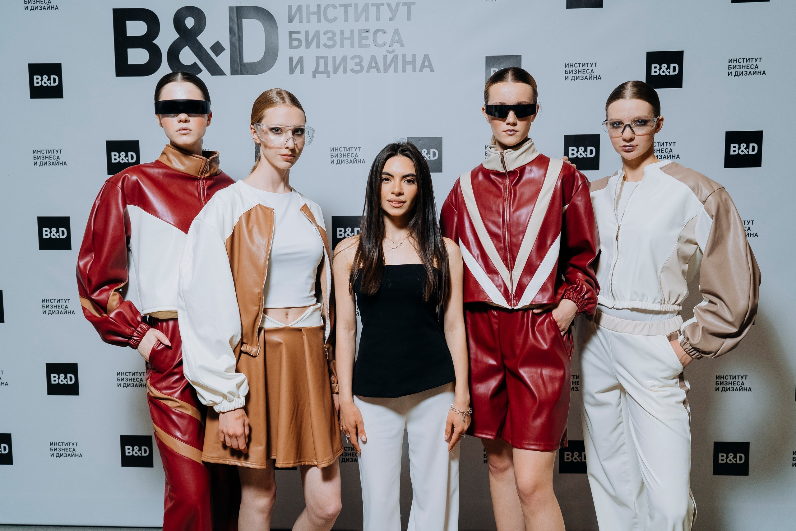 Фотограф на подиуме: съемка фэшн-показа B&D. Профессиональный репортажный фотограф в Москве Владимир Глаголев