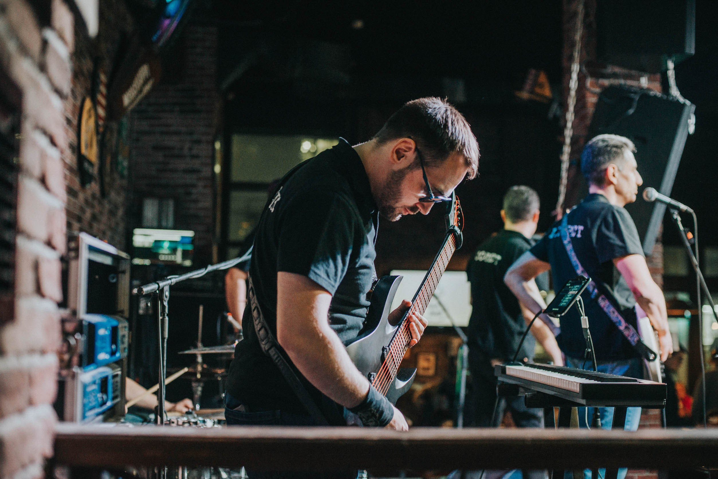 LifePub 16.03.2022. Московская кавер-группа BankBand