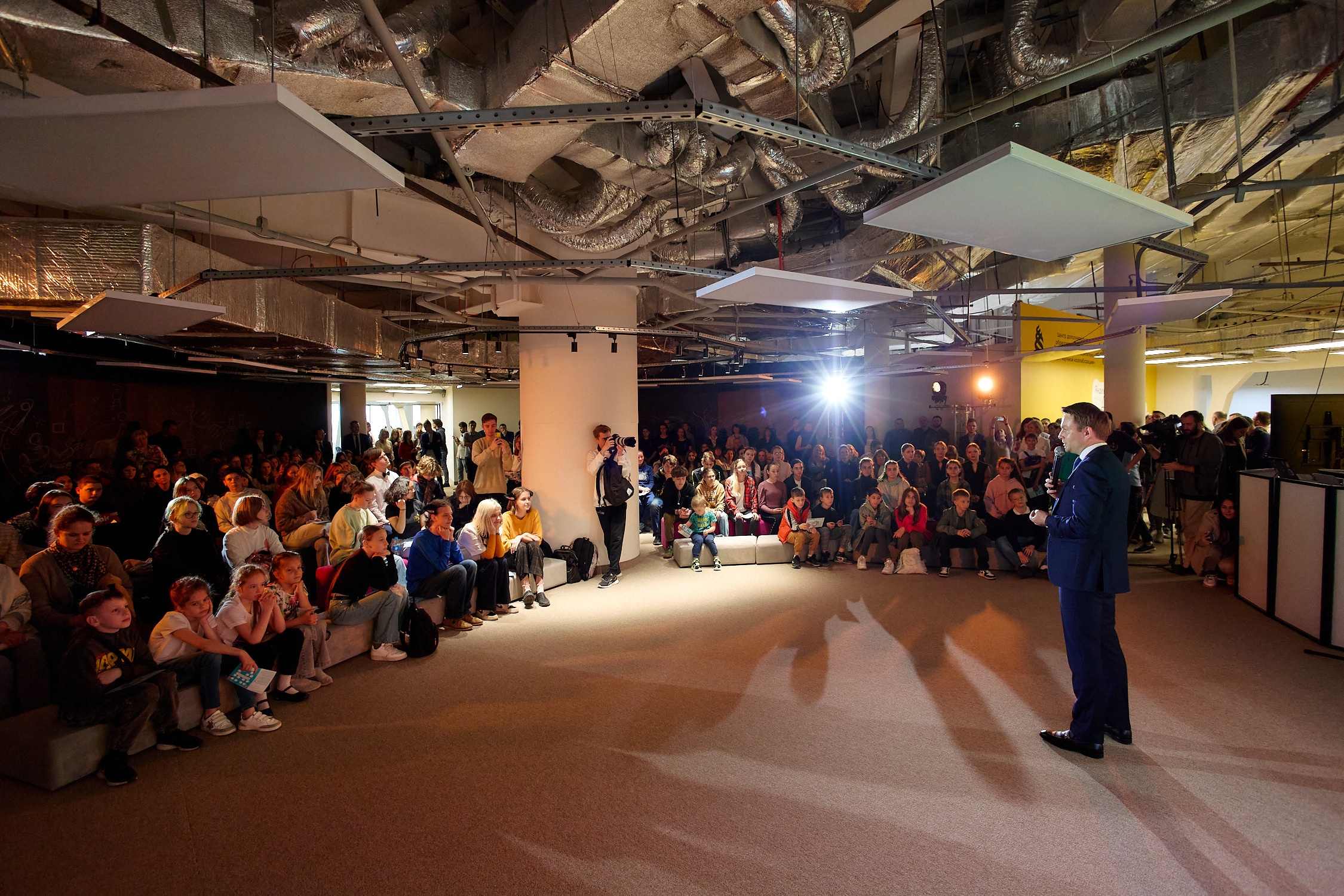 Фотограф репортаж Владивосток репортажная съёмка Приморский край фотосъёмка образование конференция форум