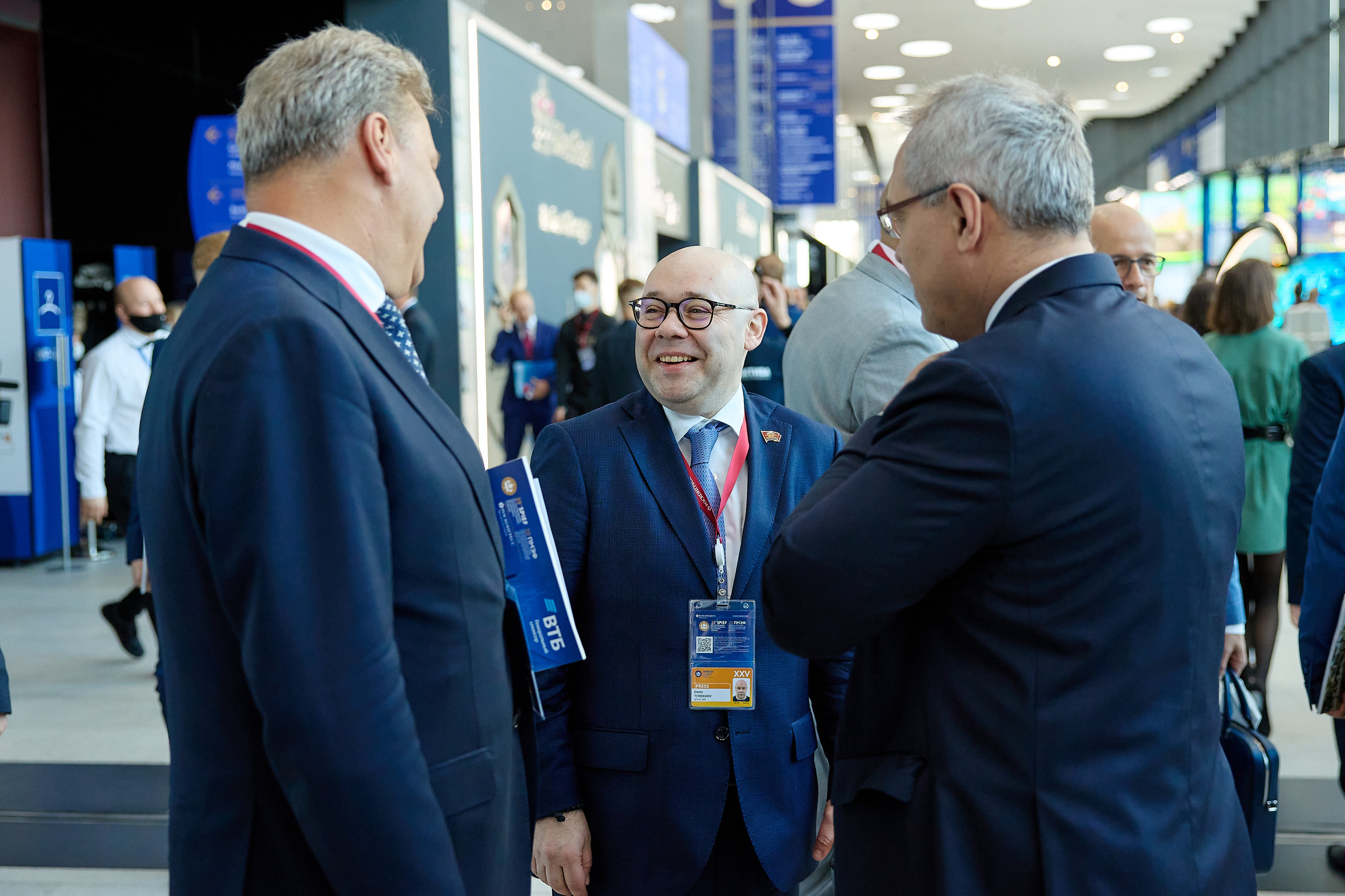 Фотограф Владивосток репортажная съёмка Приморский край официальная фотосъёмка