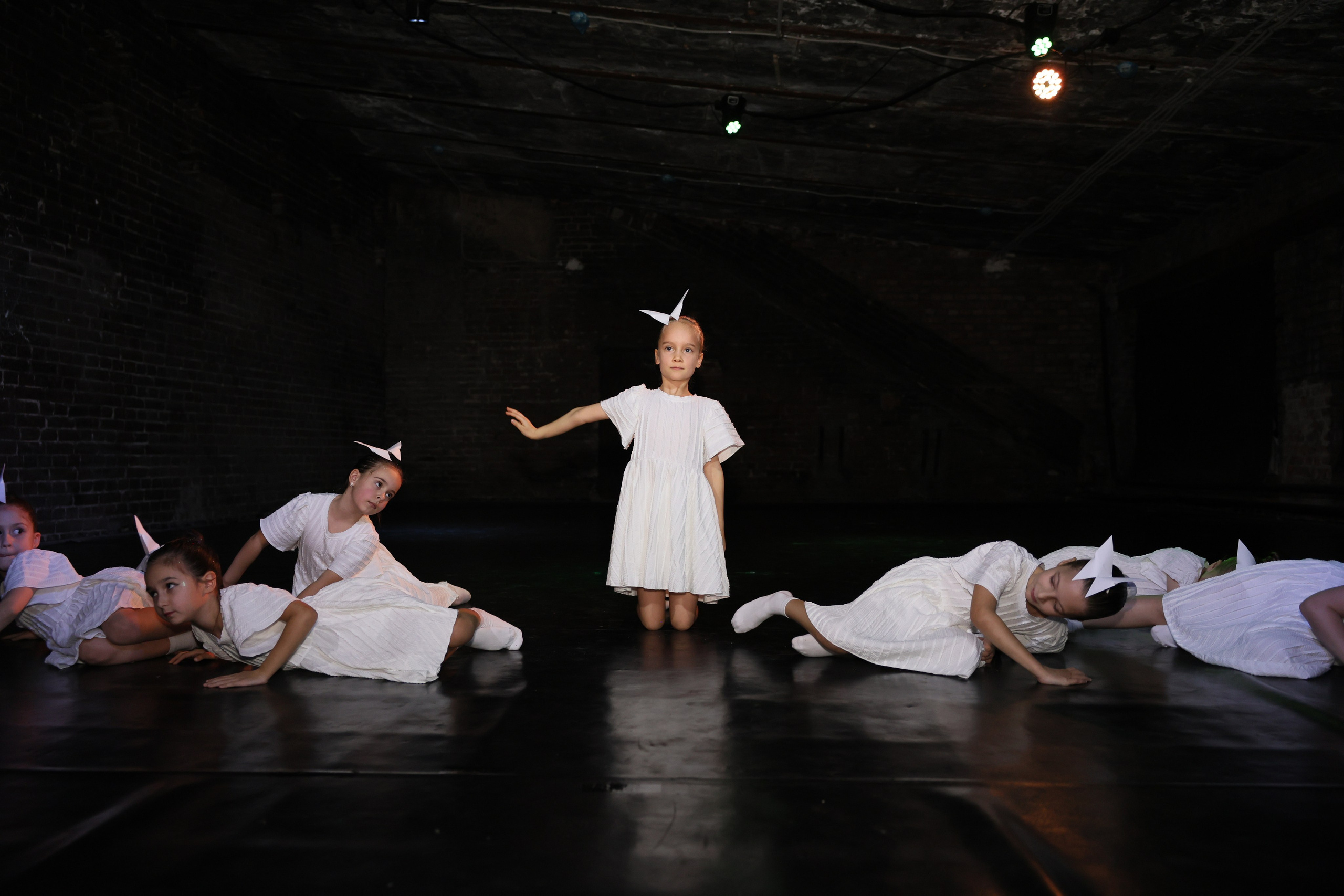 Новогодние танцы. Главная