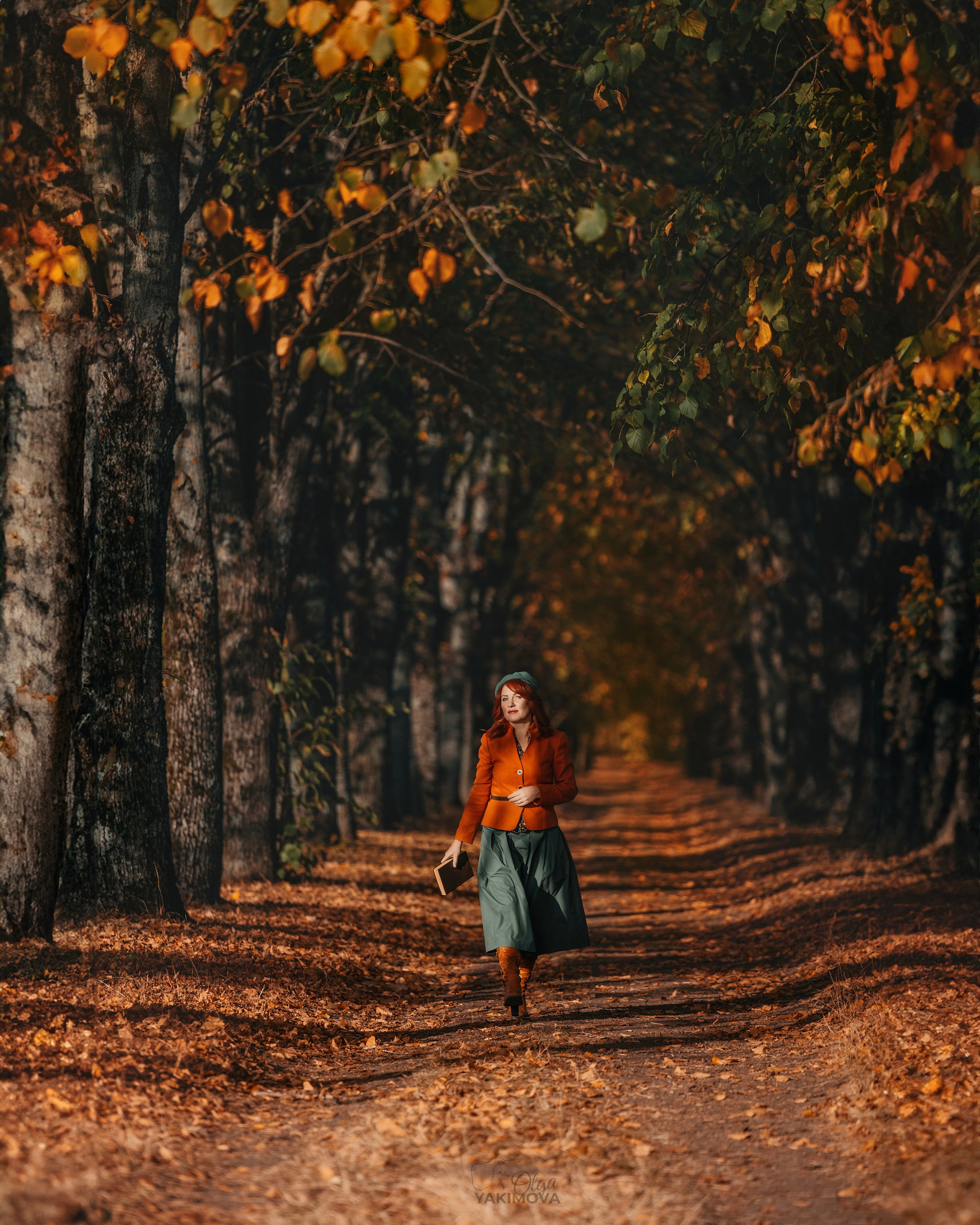 АННА И ЕЕ ХВОСТИКИ. Фотограф
