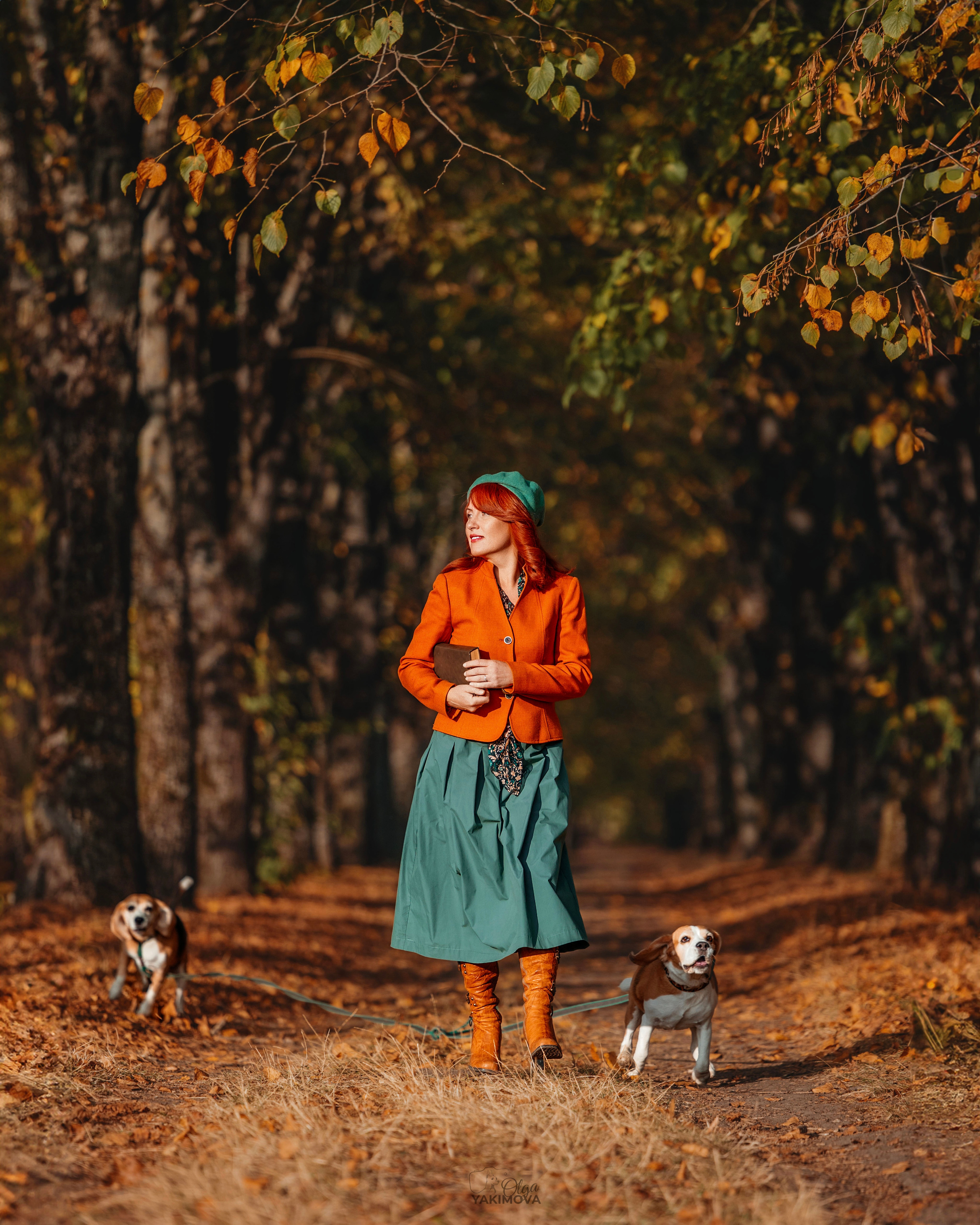 АННА И ЕЕ ХВОСТИКИ. Фотограф
