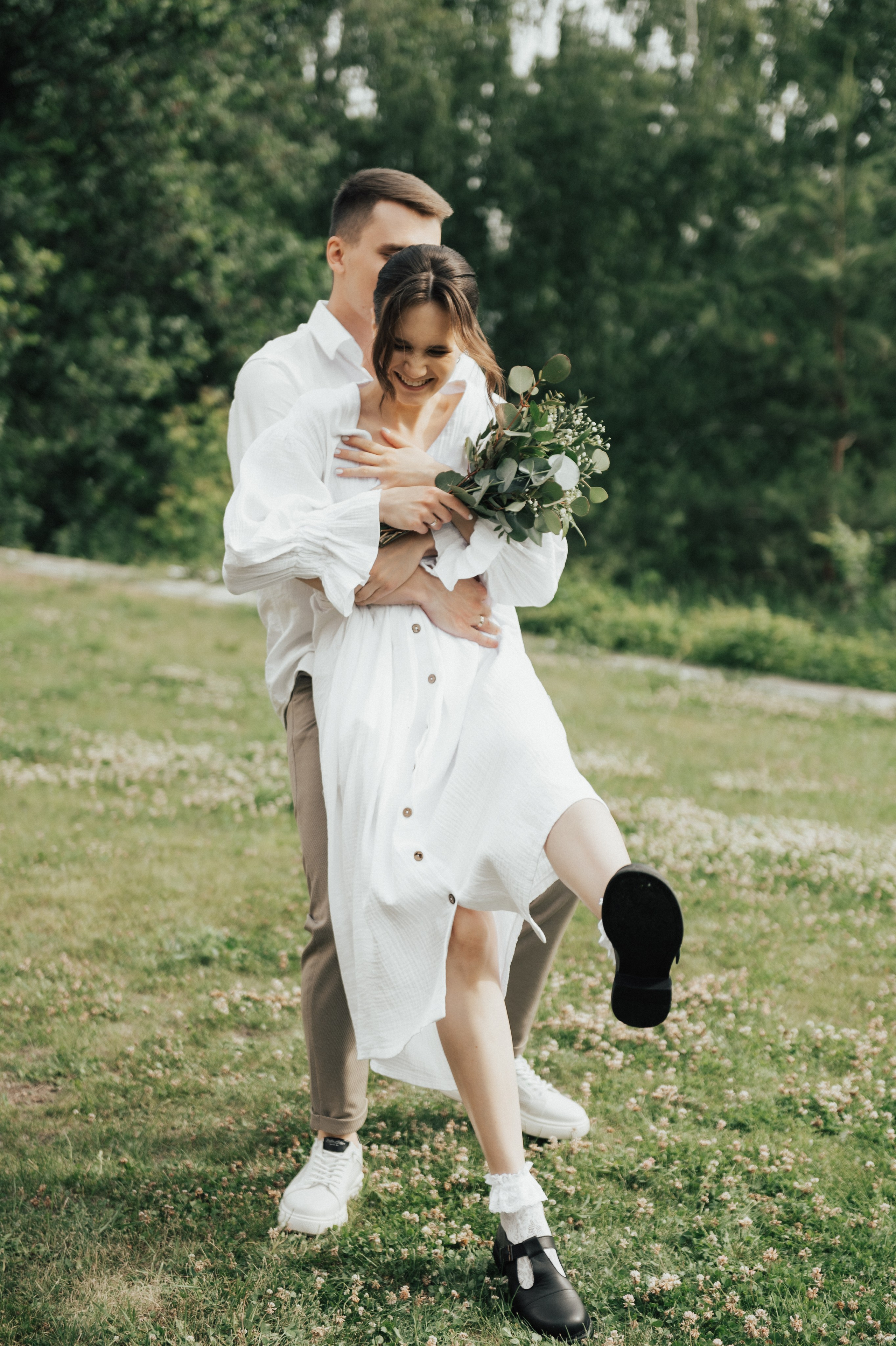 Свадебные фотографии. Фотограф в Барнауле Дарья Бутурлакина. Люби.Цени.Касайся