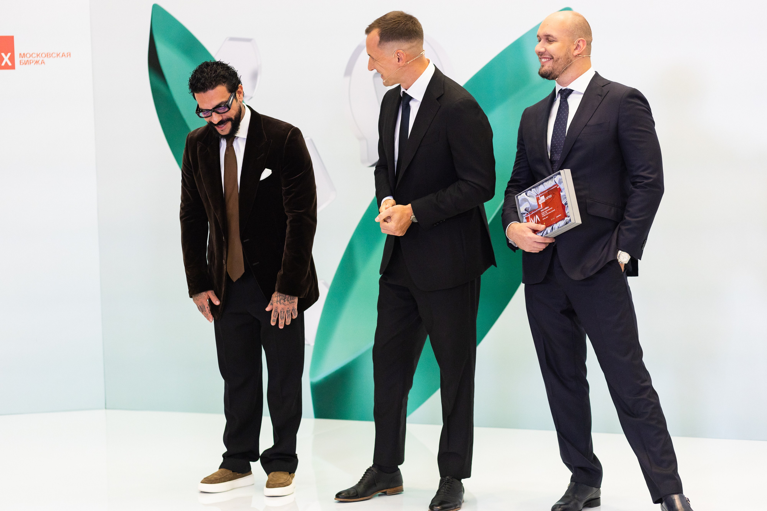 IVA на Московской бирже. Свадебный и портретный фотограф в Королёве Сергей Чихарев