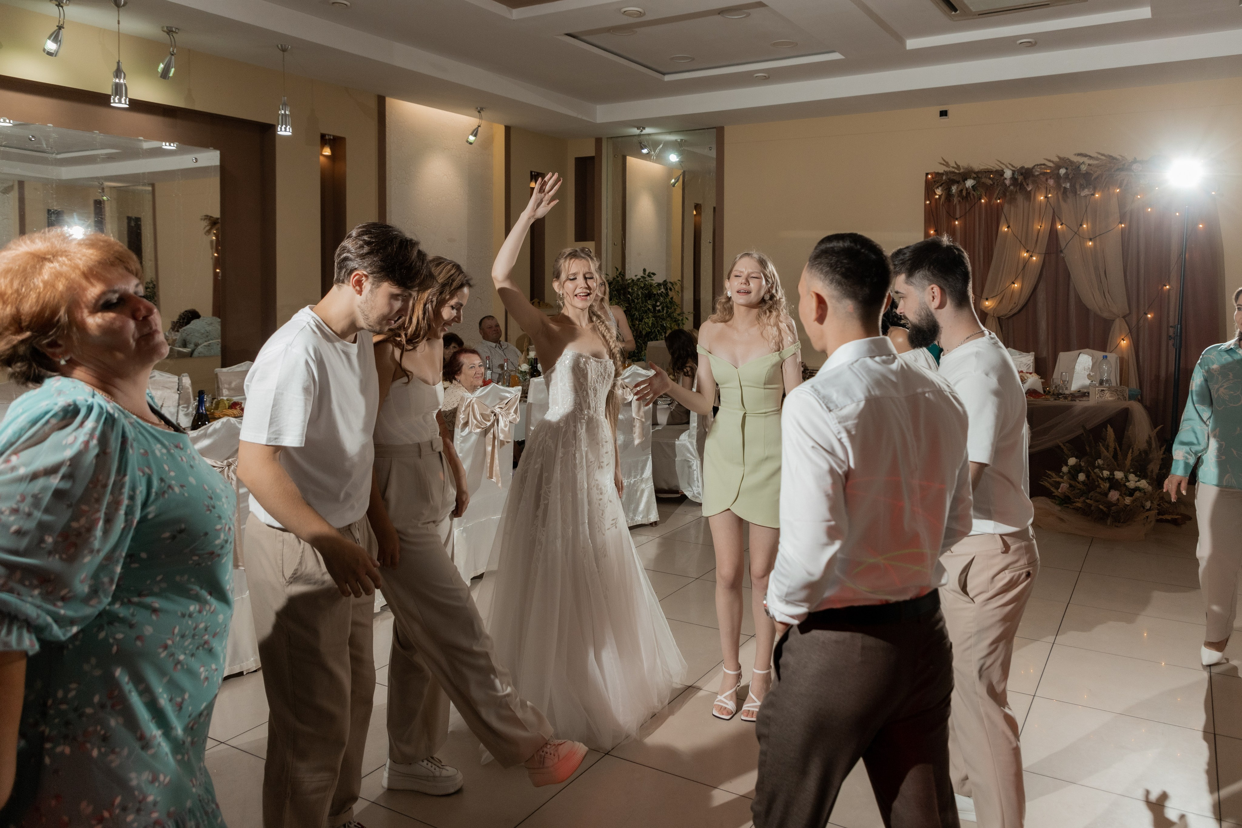 Роман и Александра (банкет). Свадебный фотограф Ангелина Сунгатулина | Саратов | Балаково | Вольск