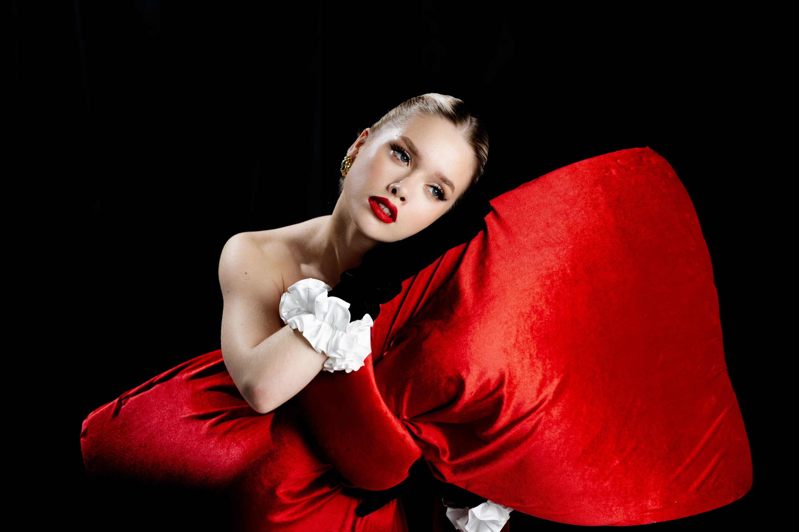 Фотограф в Москве Зябченко Екатерина. Съемки беременности, love story, семейный, портреты в студии и на улице