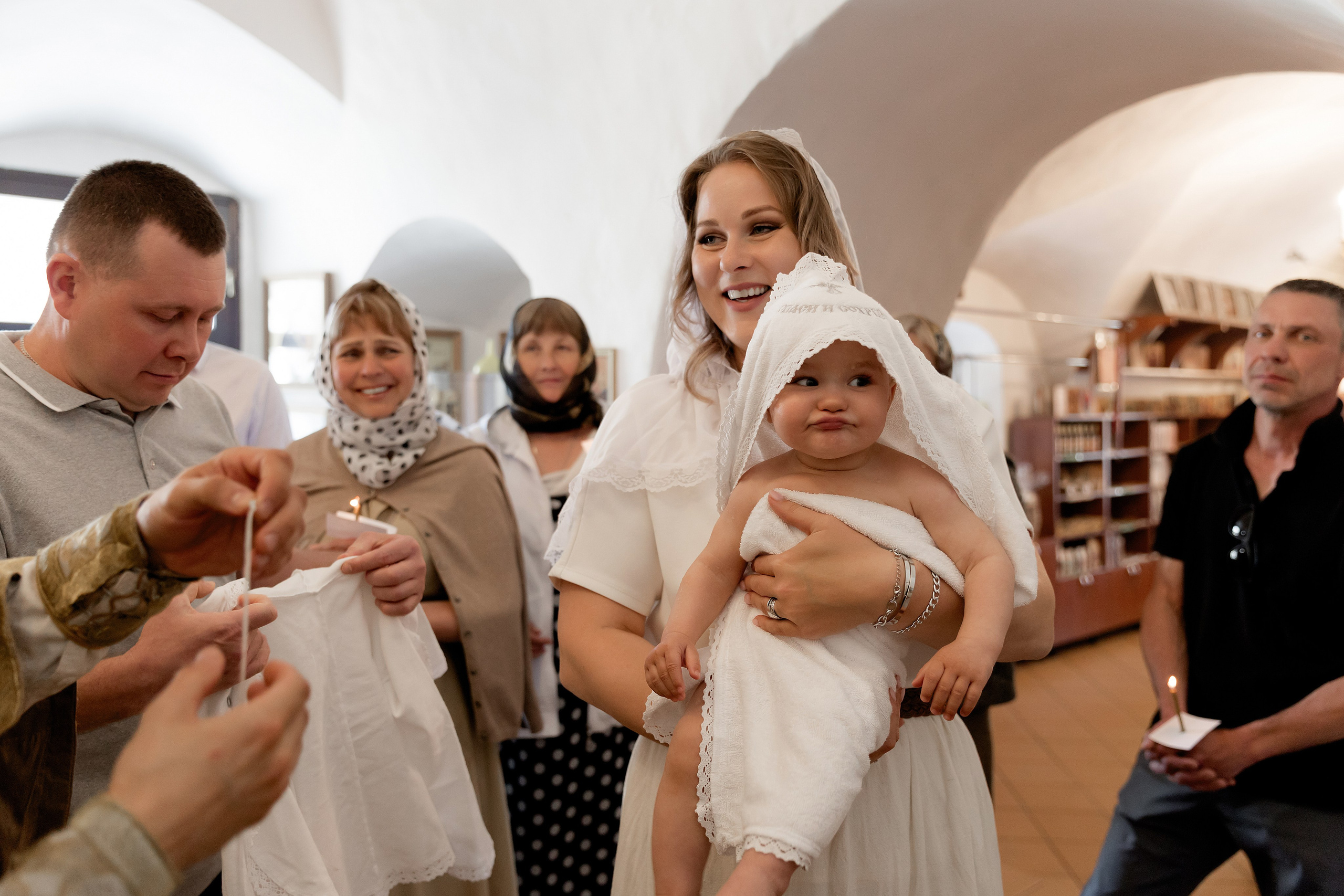Крещение Мишки в Храме Воскресения Христова со Стадища. Свадебный фотограф в Пскове и Санкт-Петербурге | Анна Голикова