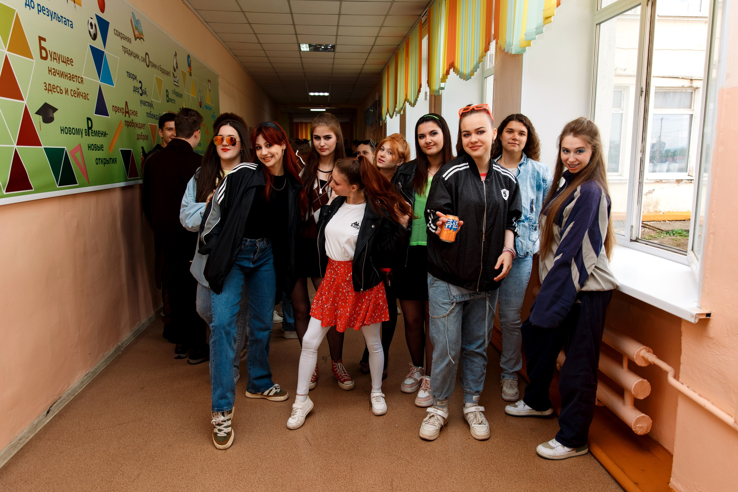 11 класс день не послушания в школе. Фотограф Любовь Корниенко, Примоский край