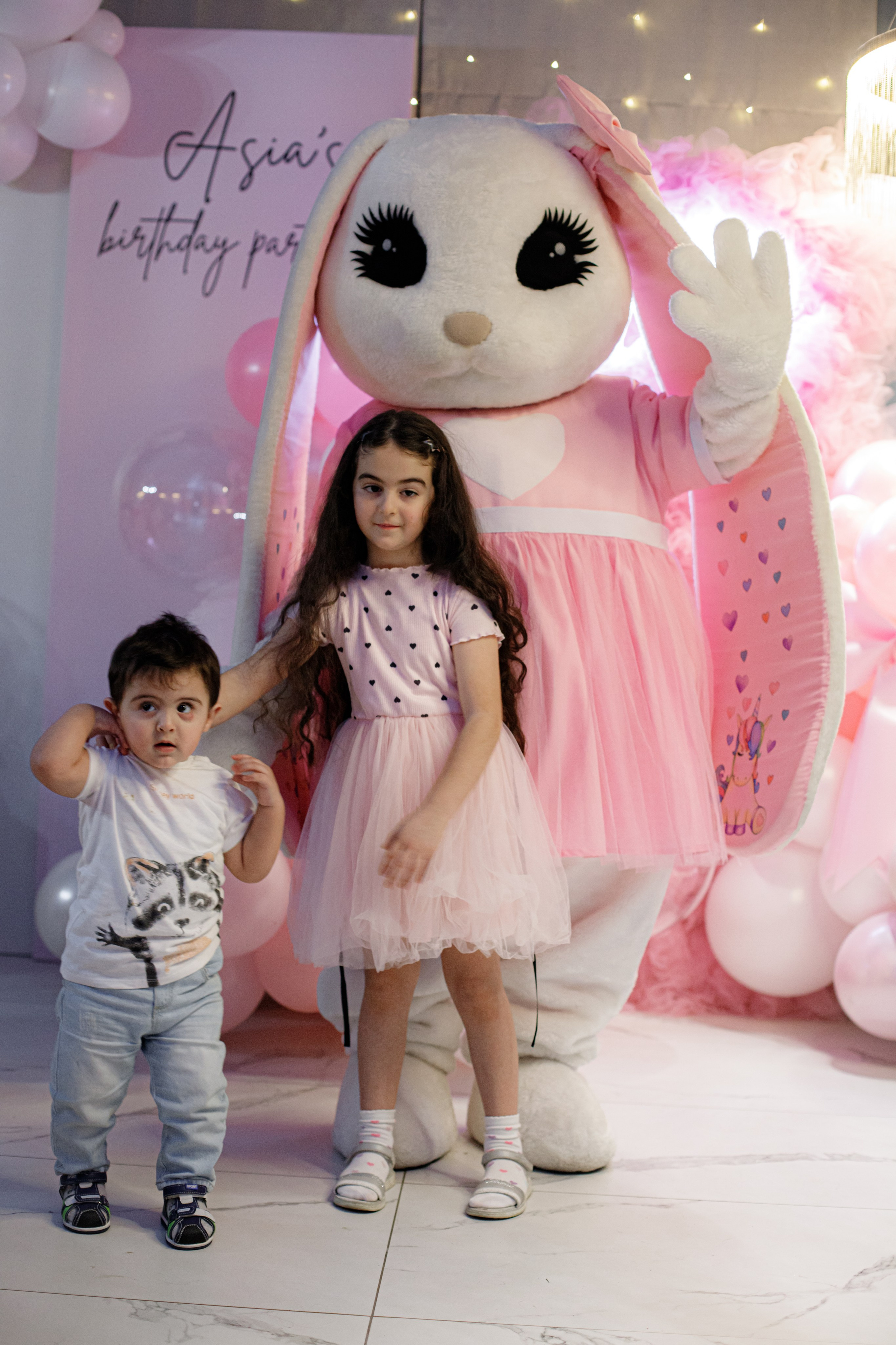 ASIA'S BIRTHDAY PARTY. Photokarish