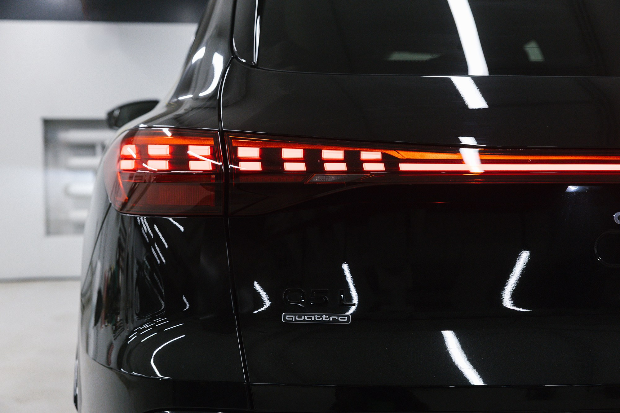 Audi Q5  40 TFSI 2.0 S tronic (204 л. с.). Автосалон «Х-Авто»