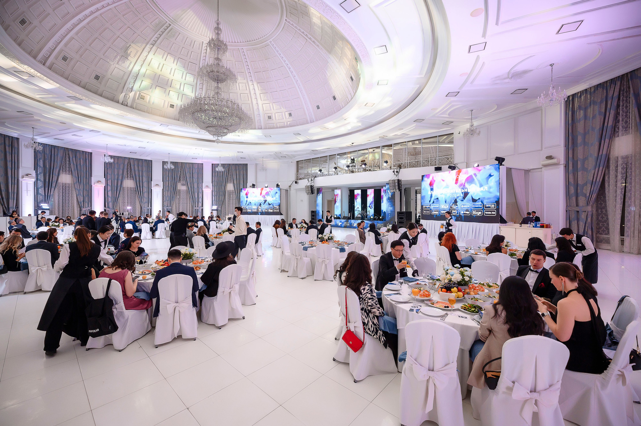 Charity ball 2024. Интерьерный и репортажный фотограф в Алматы