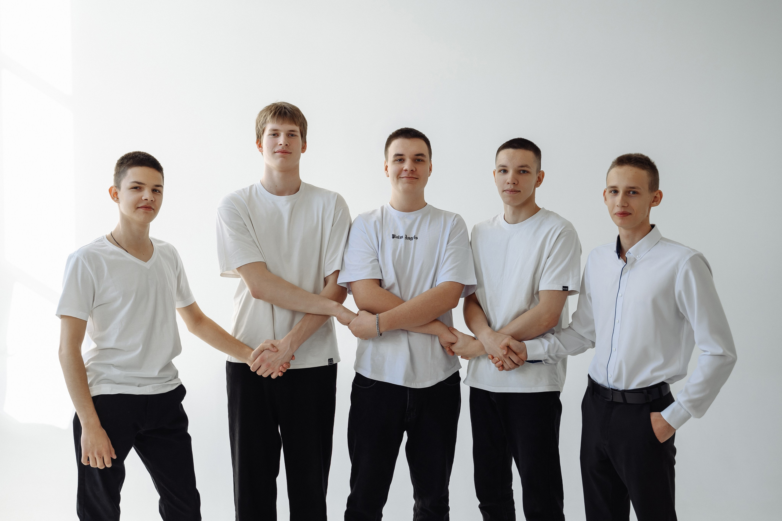 ВЫПУСКНИКИ 11 КЛАСС. МАРГАРИТА КУДРЯШОВА СВАДЕБНЫЙ И СЕМЕЙНЫЙ ФОТОГРАФ ТВЕРЬ МОСКВА