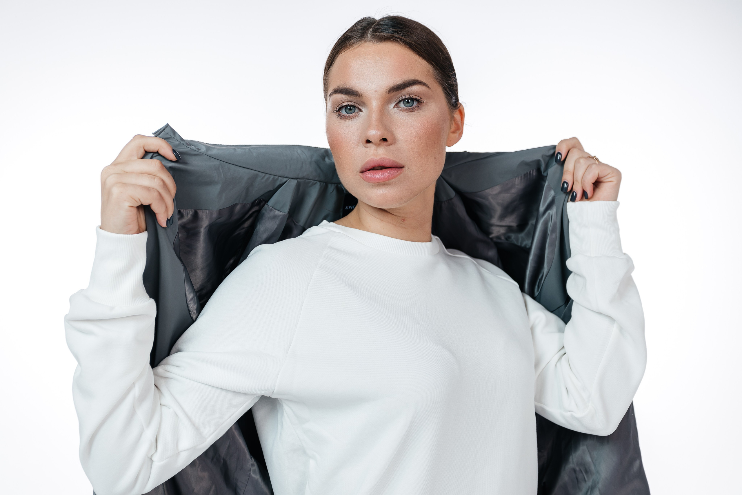 Фотосессия для маркетплейсов OZON, WB, Мегамаркет. Модельное агентство. Александр Оношкин. Свадебный фотограф в Екатеринбурге