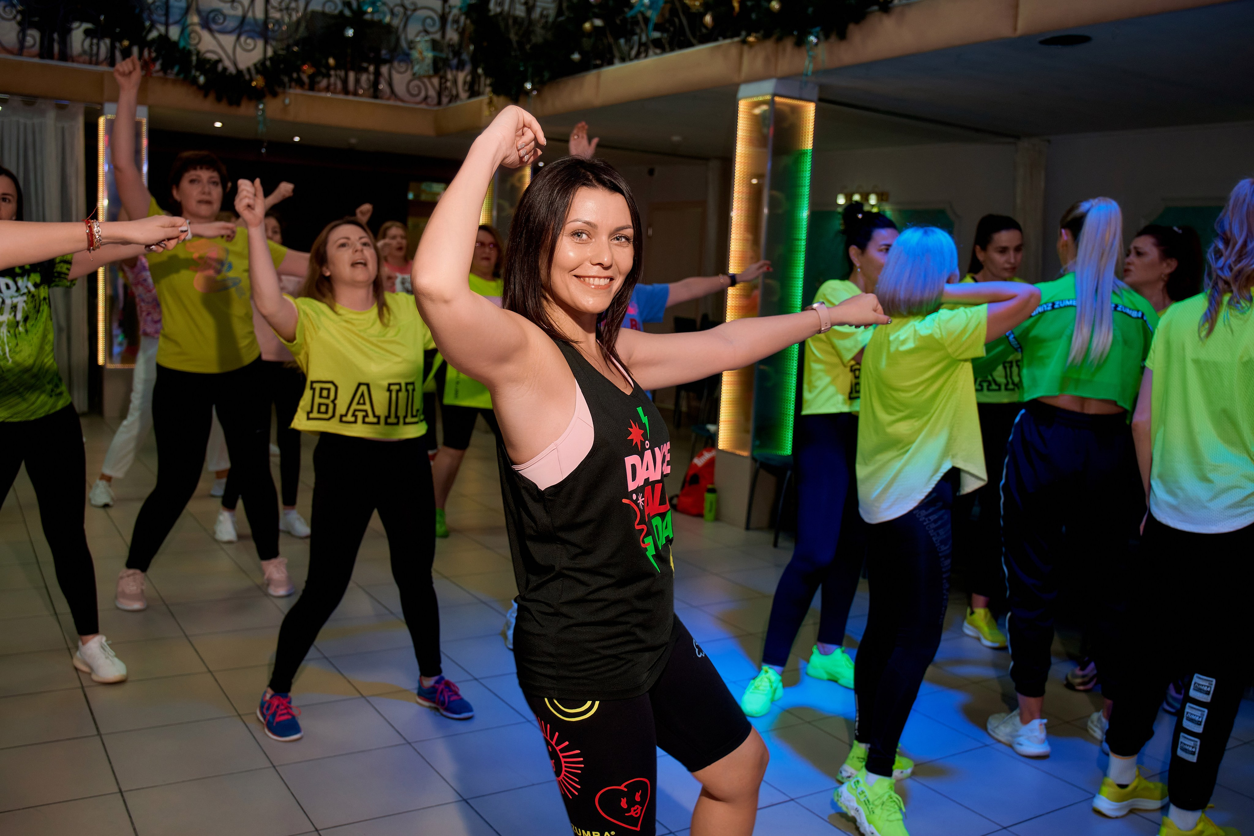 Благотворительная тренировка ЗУМБА. Арт-кафе «Чайка». Фотограф Таганрог Анна Трайжон