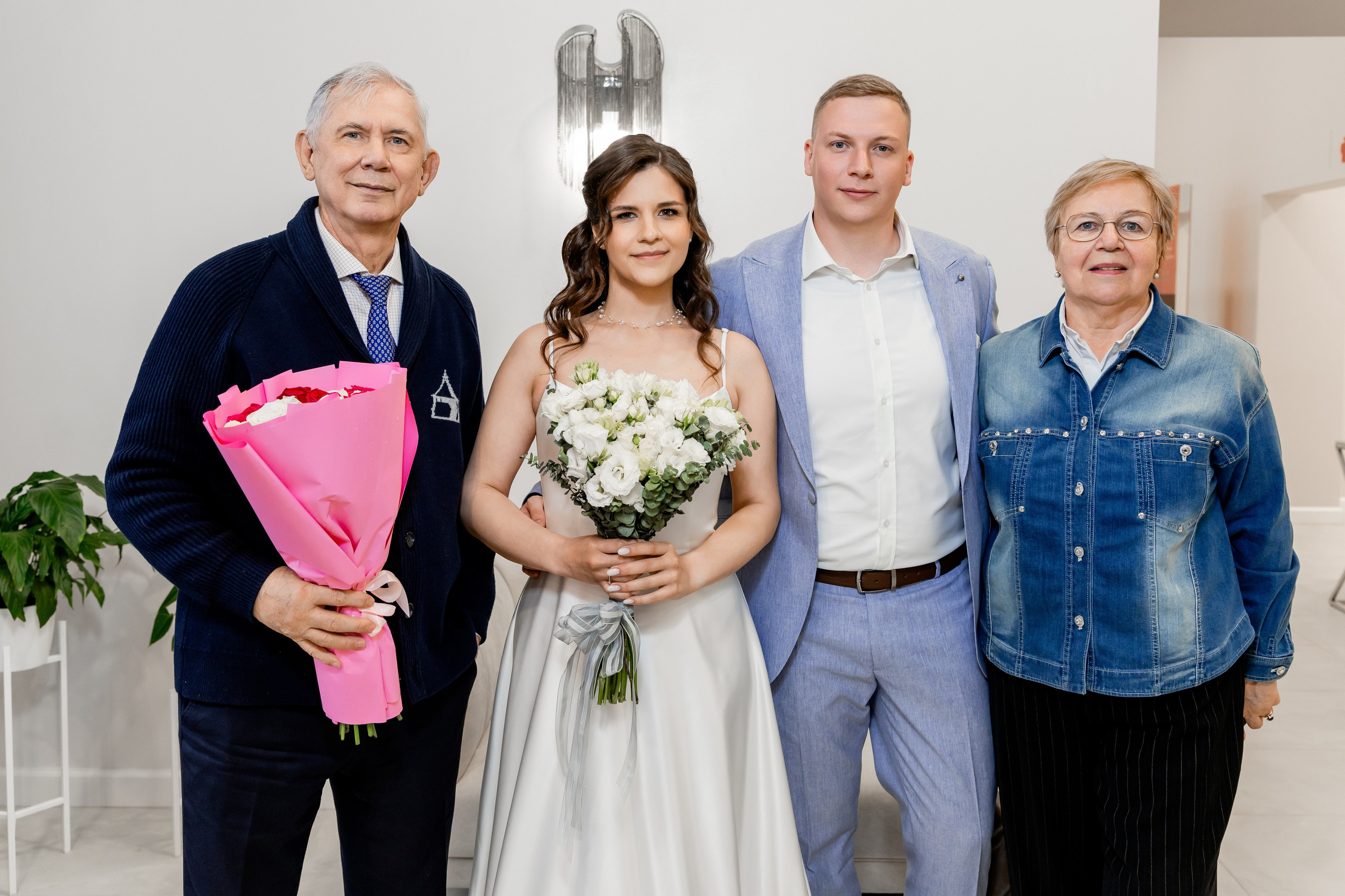 Василий и Анна. Сборы невесты, ЗАГС, прогулка. Фотограф и видеограф в Москве и Московской области Мария Вишня