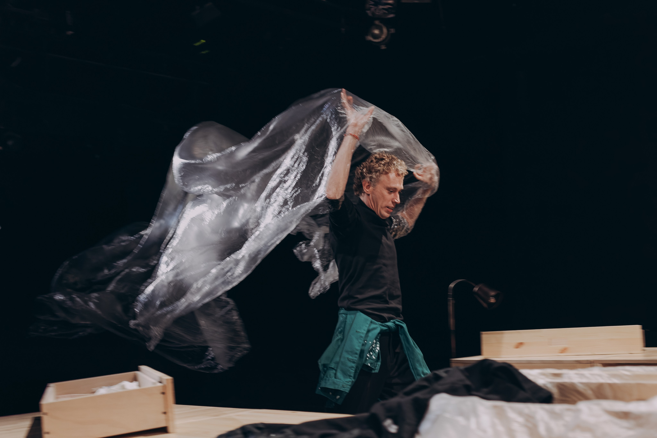 МХТ им. Чехова, «Флешбэк 2002». Фотограф и режиссер Московко Екатерина