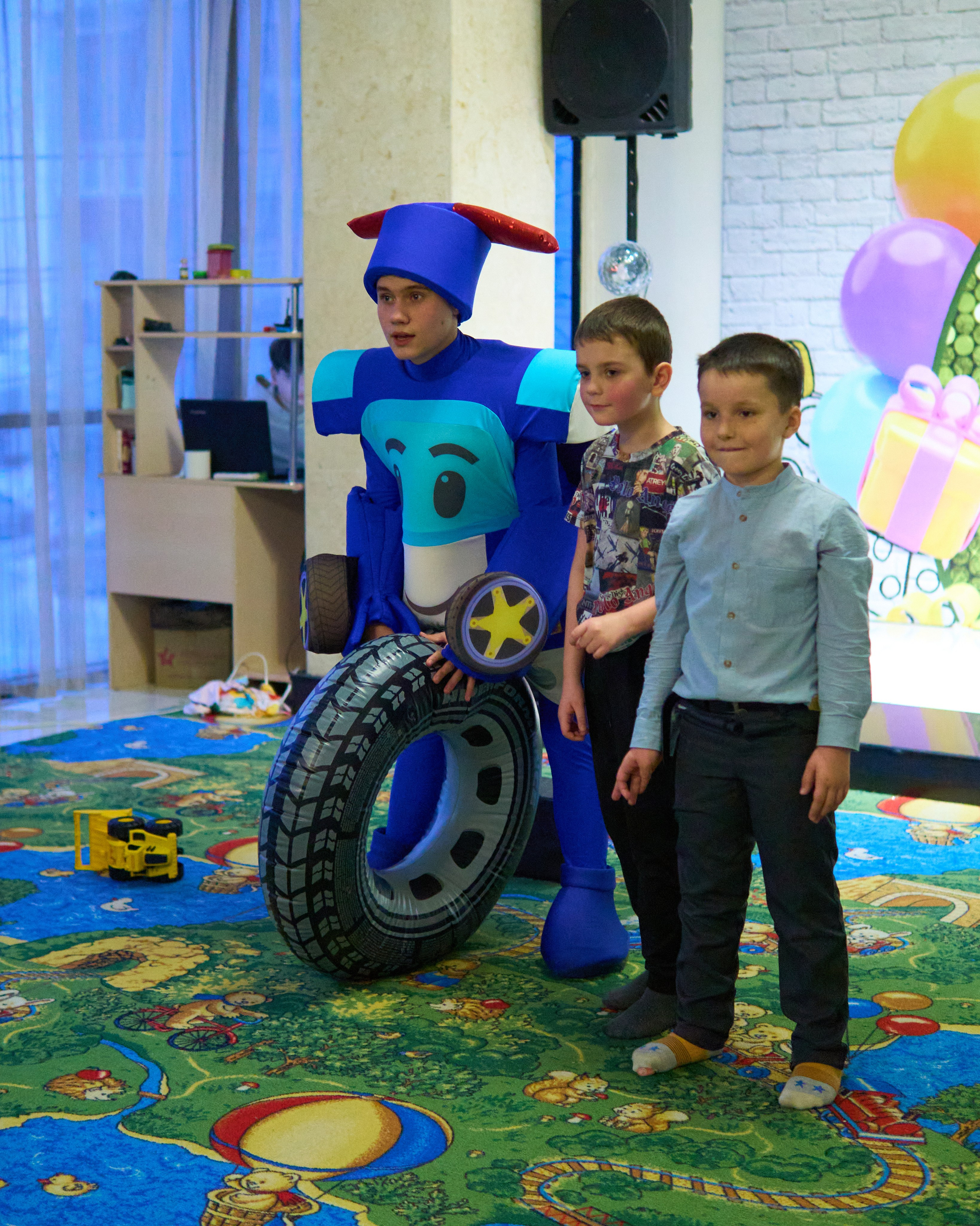 Автобот. Евгений Кудинов | Фотограф в Холмске