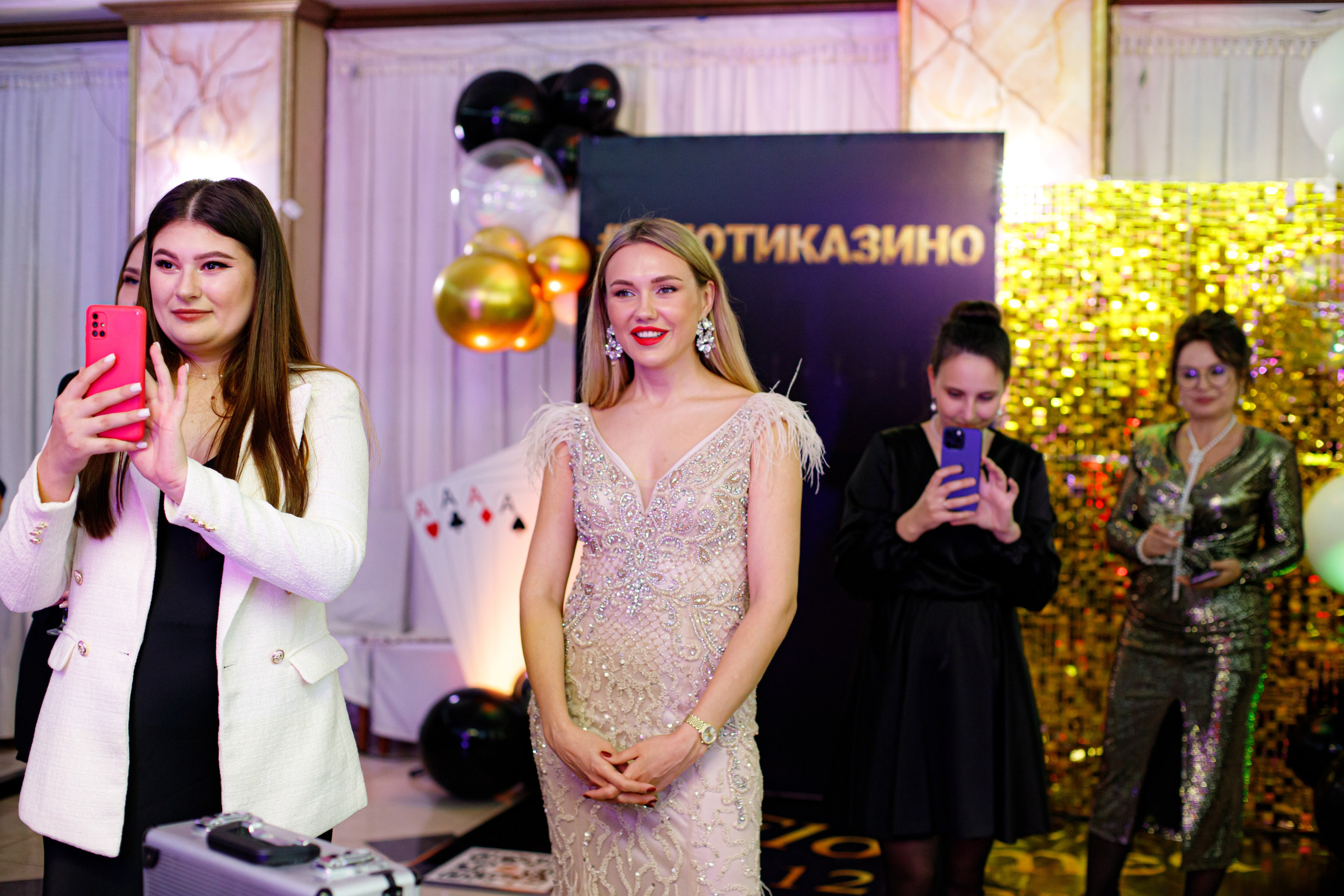 ELOSMED. Photokarish