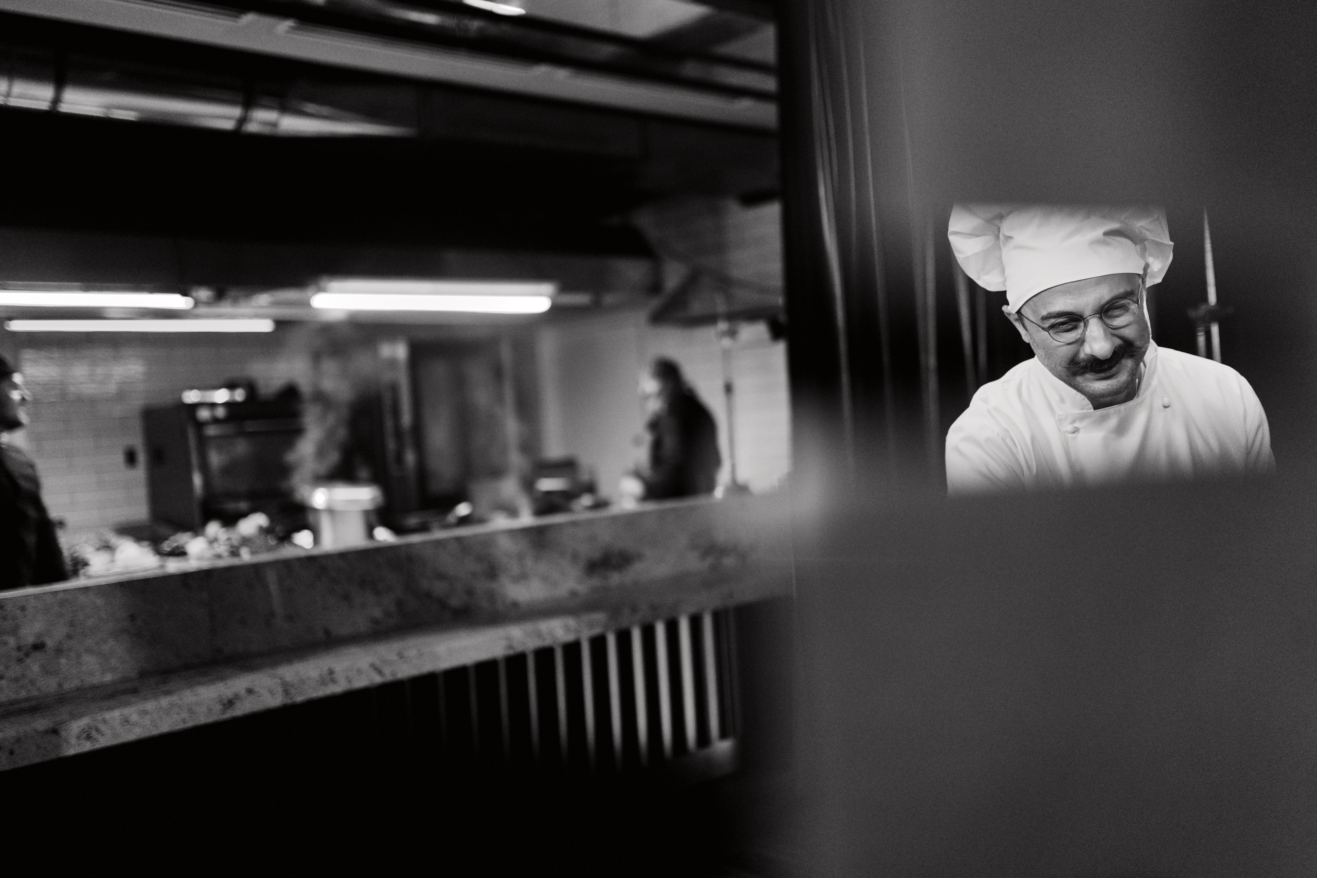 Демис и Марина (сериал). Евгений Бреча. Коммерческий и бэкстейдж фотограф в Москве