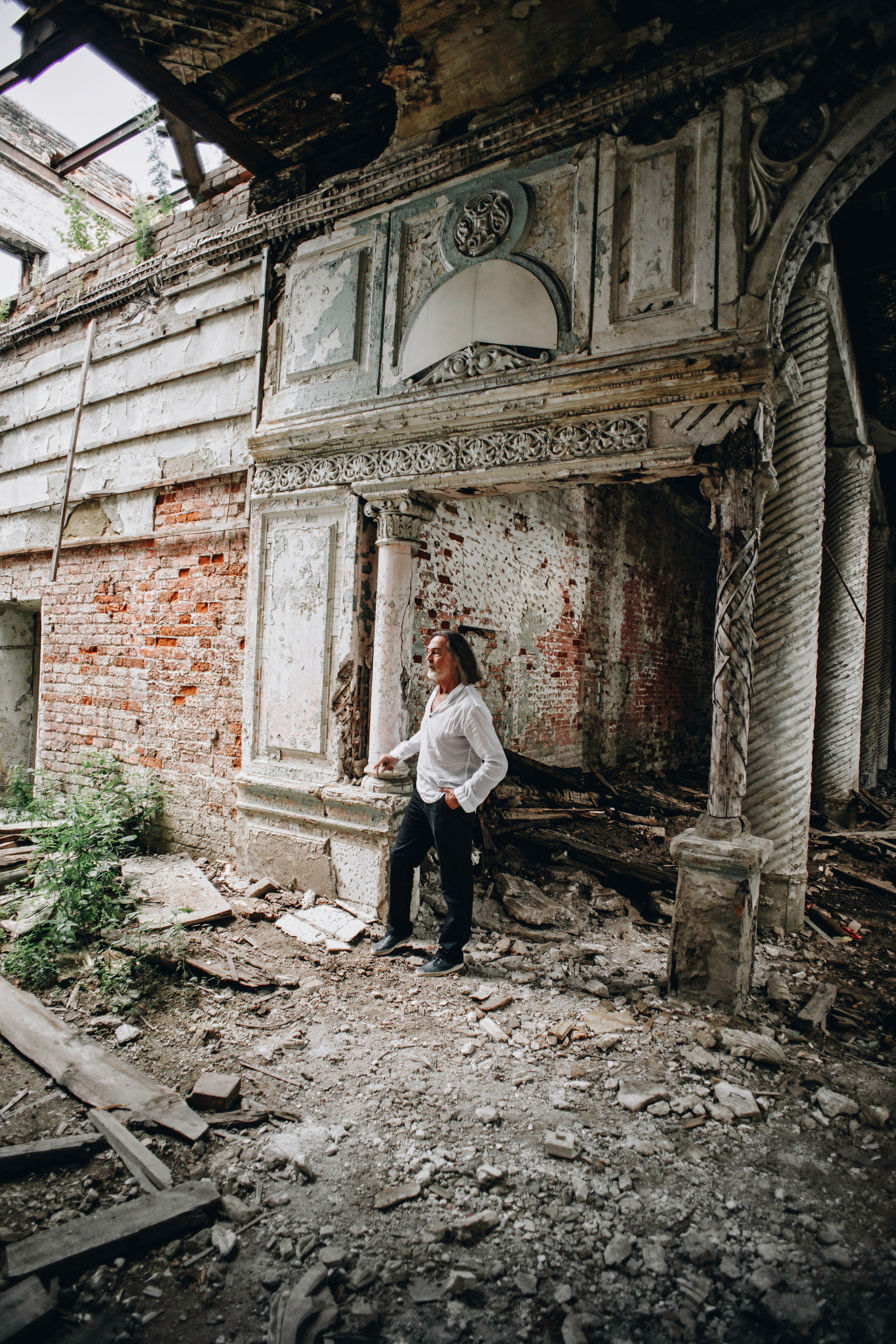 Nikas Stepanovich Safronov / color photo of the author's color. Фотограф Москва Concerts photo / Fashion photо