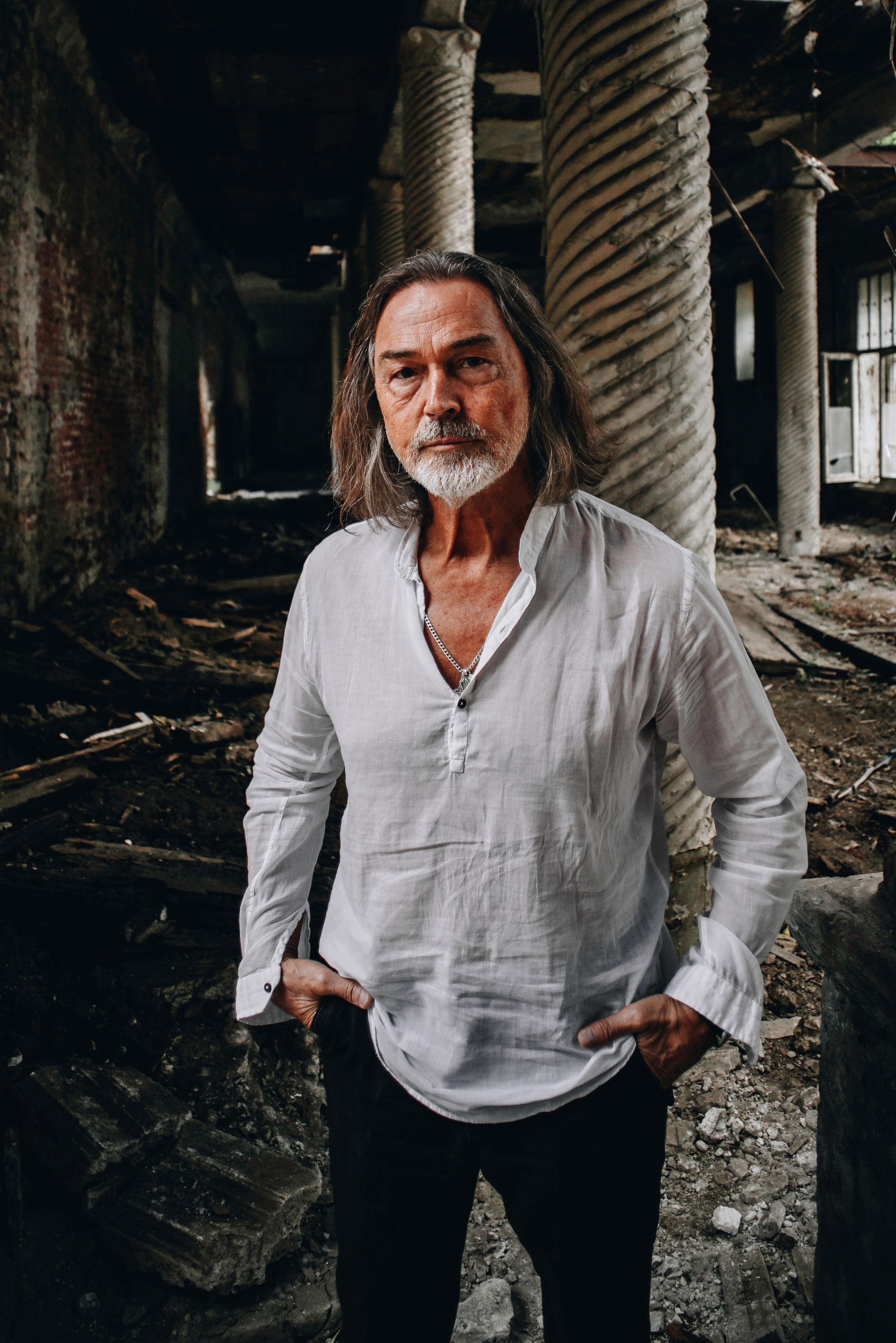 Nikas Stepanovich Safronov / color photo of the author's color. Фотограф Москва Concerts photo / Fashion photо