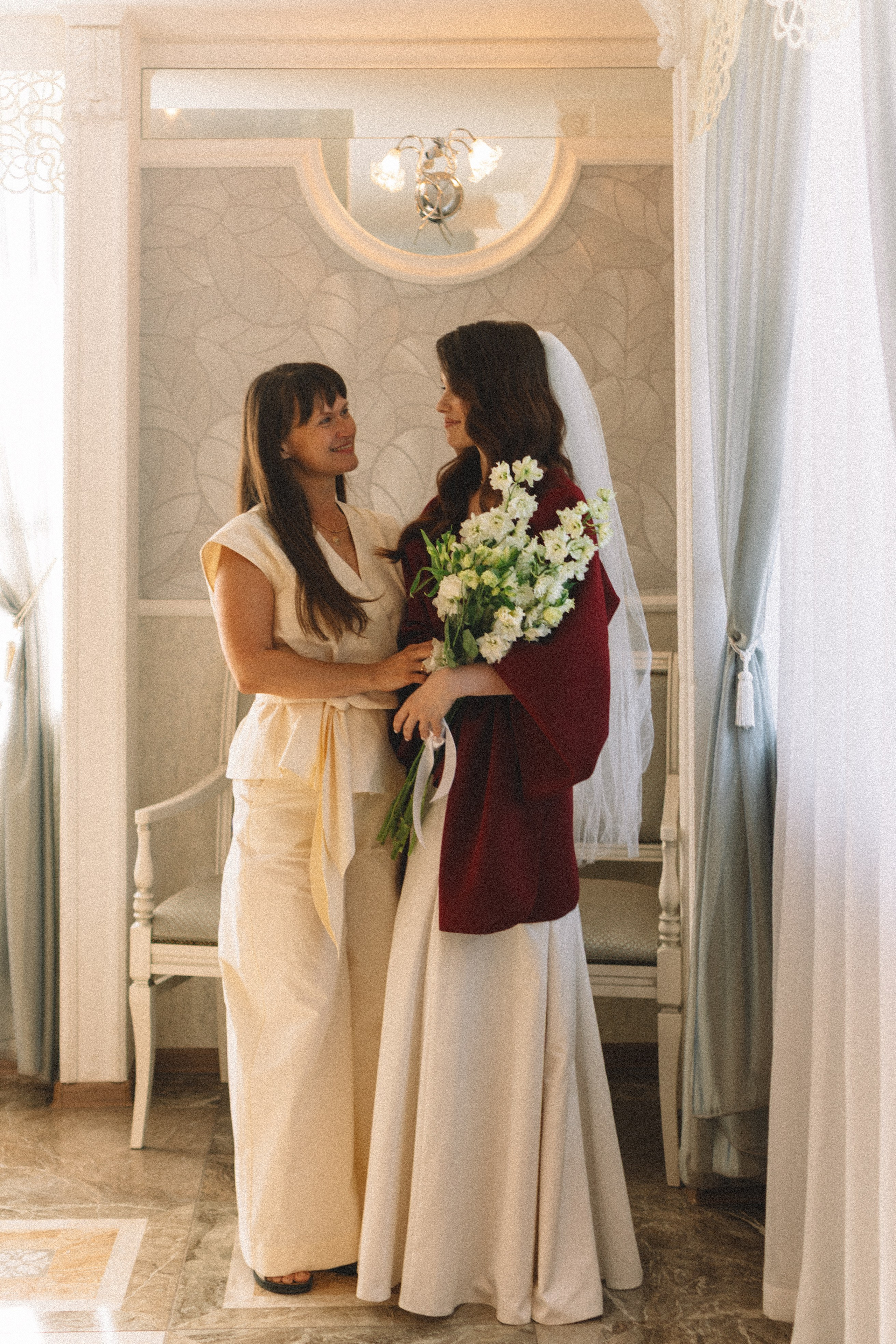 СВАДЕБНАЯ СЬЕМКА В ПЕТЕРГОФЕ И СЬЕМКА РЕПОРТАЖА В ЗАГСЕ ПЕТЕРГОФА. Профессиональный фотограф, Санкт-Петербург — Виктория Богомолова