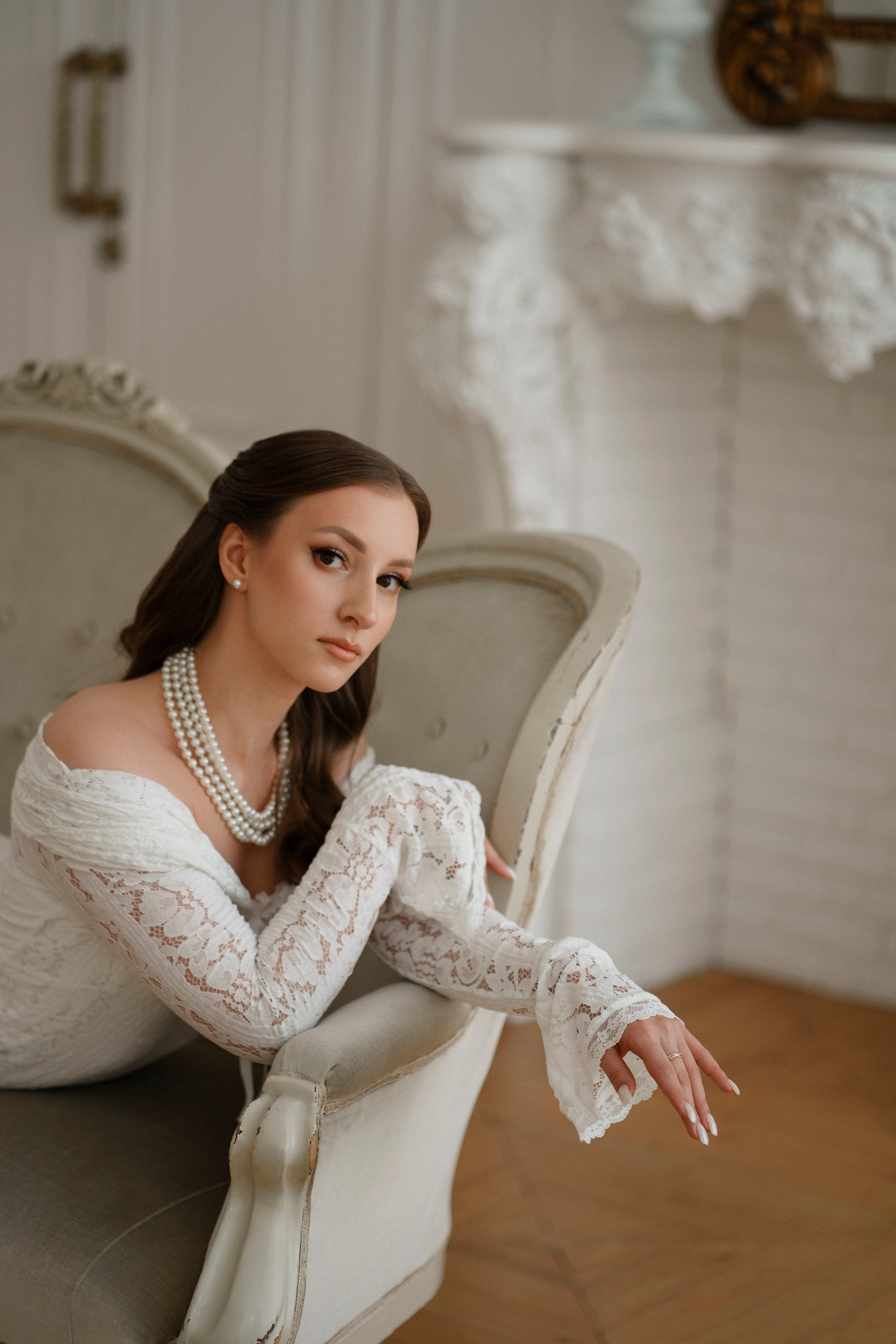 "Свадебная фотосессия в Пензе: нежный образ невесты в студии".