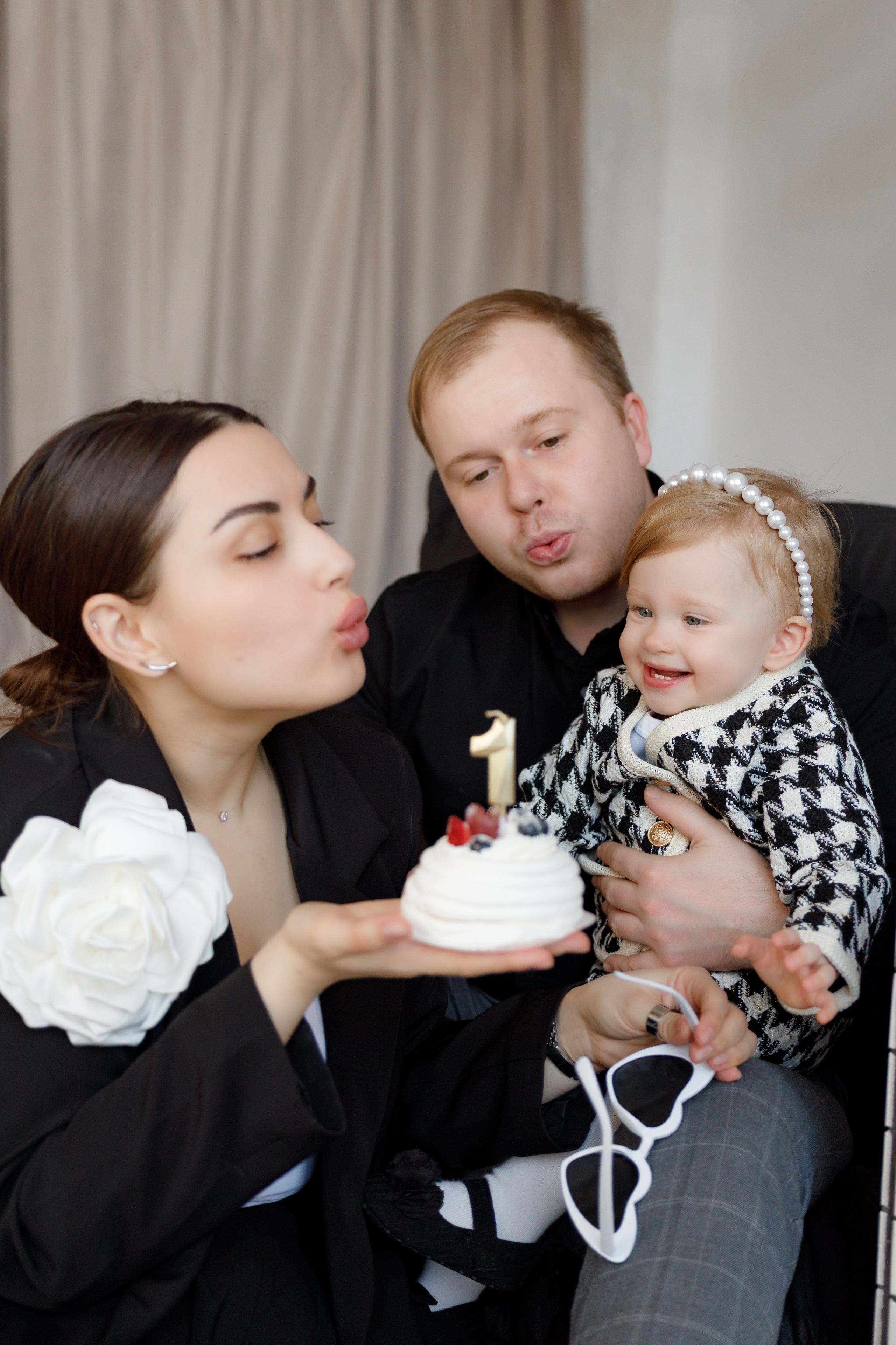 Таисии годик. Семейный и детский фотограф в Челябинске Елена Вышегородцева