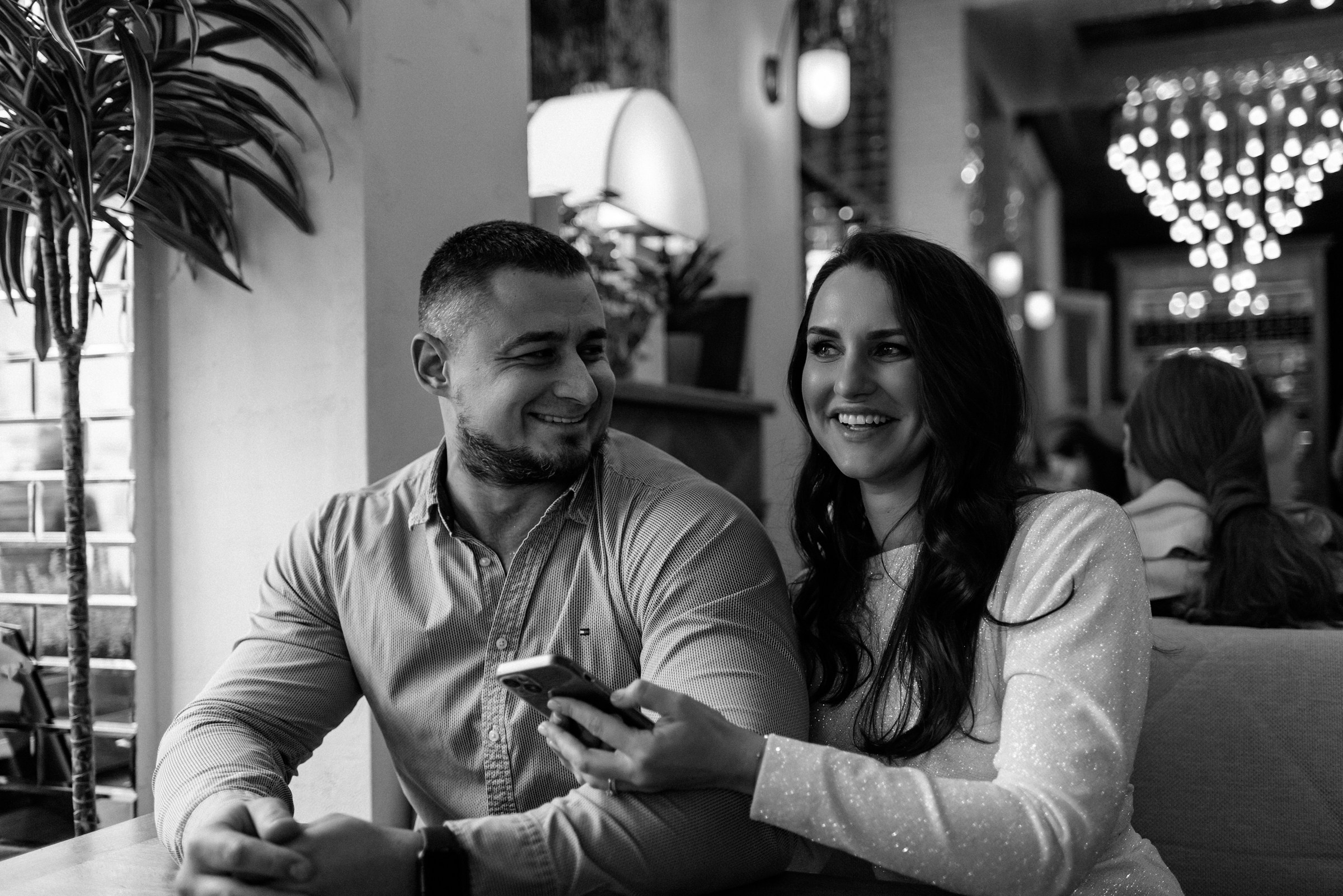 свадебная фотосессия в кафе Счастье