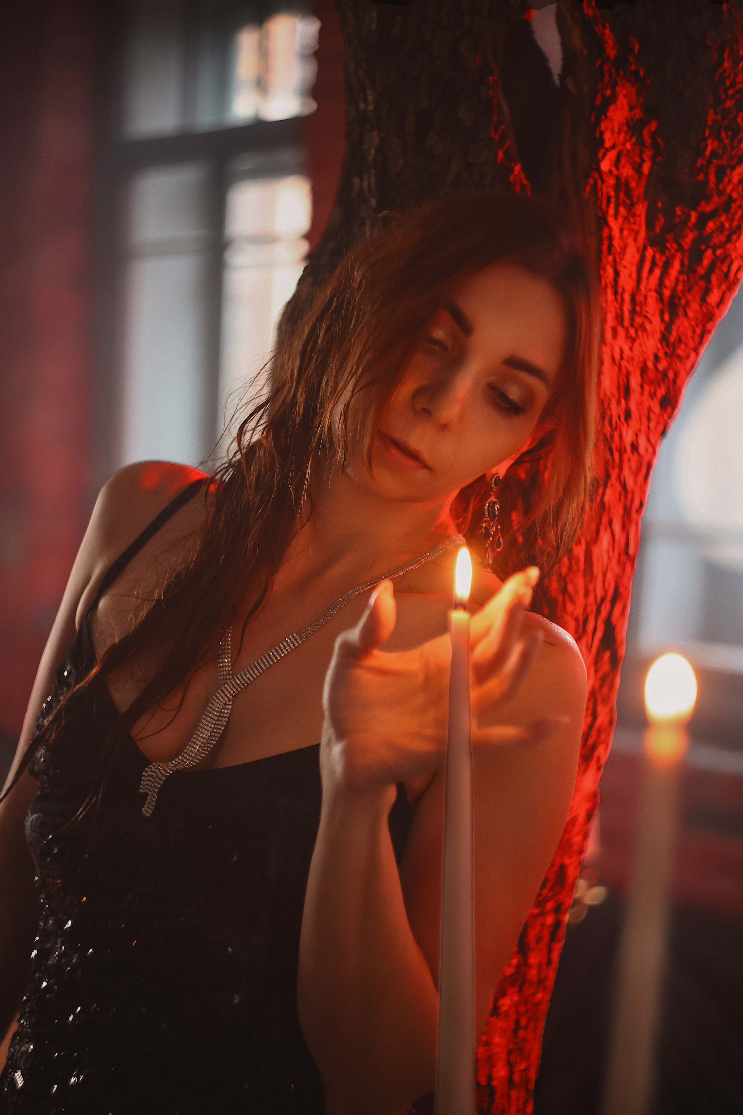 До конца августа снимаю мистическую сказку в локации МОХ. Фотограф Vivien Rocher г. Москва