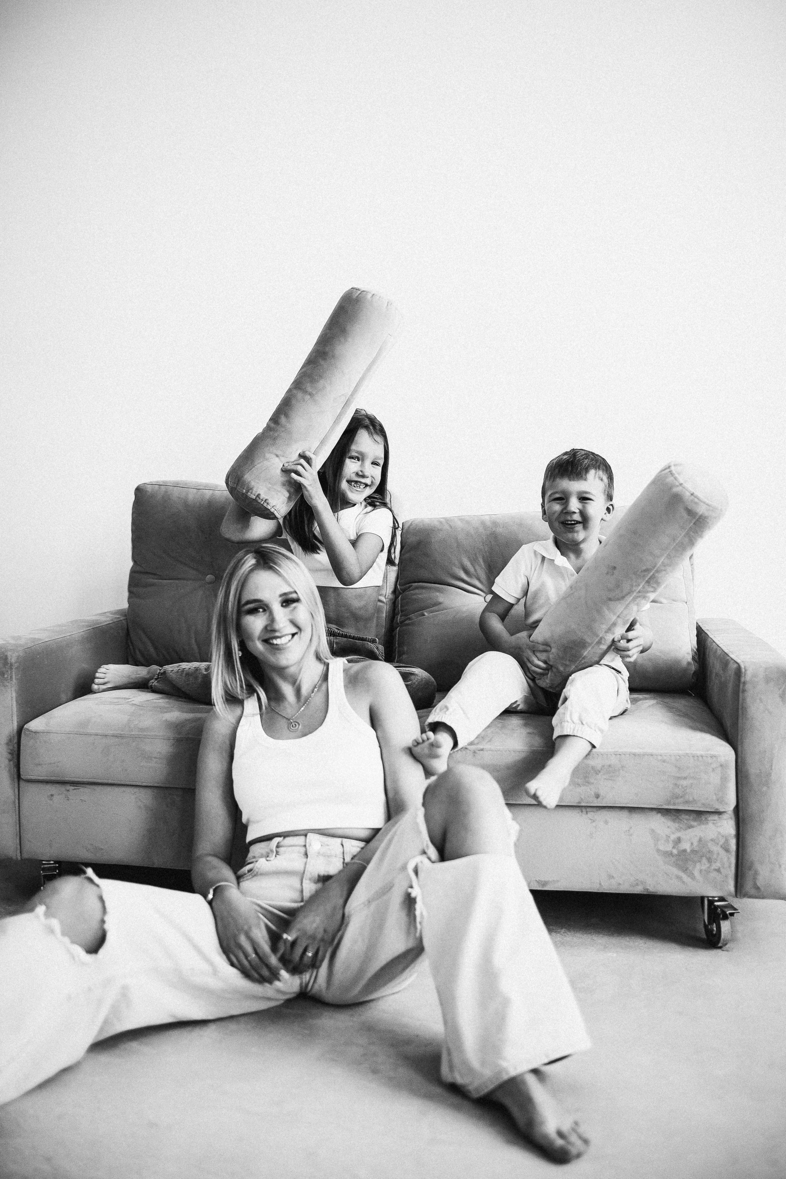 Женя с детками. Семейная съемка — это красивый способ признаться своей семье в любви