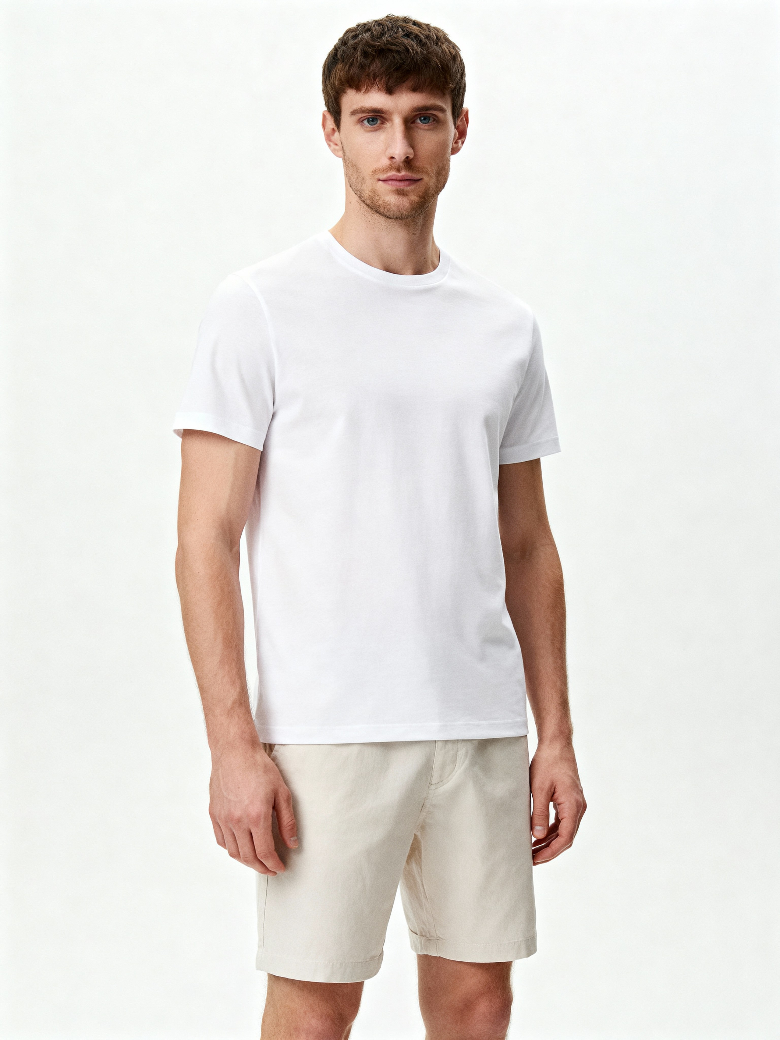 Мужчины. Продающий контент для маркетплейсов и e-commerce «под ключ»