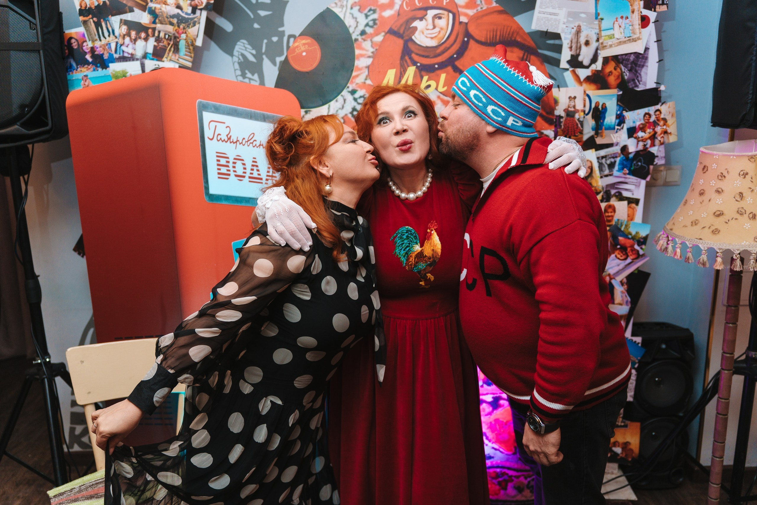 Юбилей в стиле СССР в ресторане «Маяковский» — репортажная фотосъёмка мероприятия в Уфе