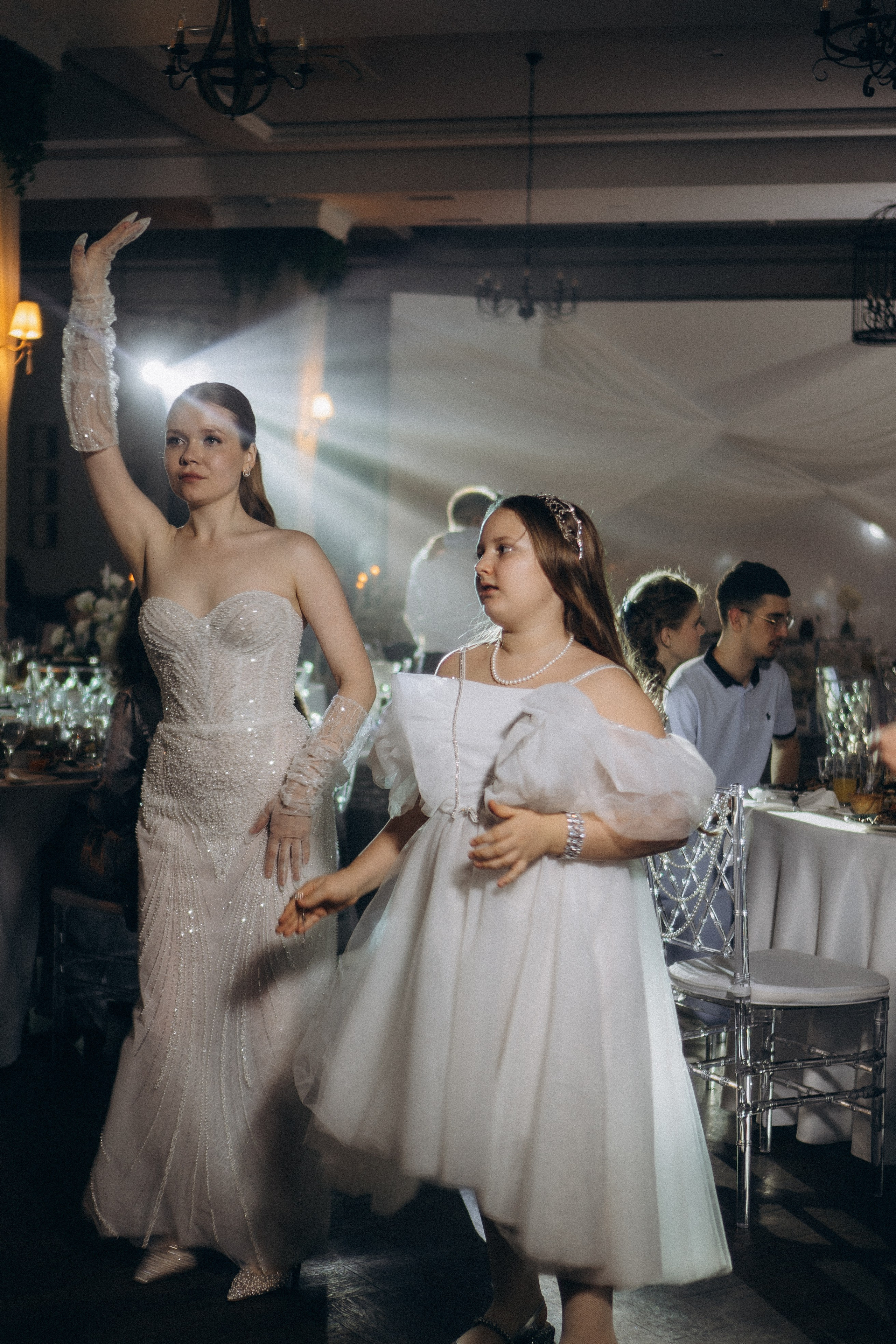 СВАДЕБНАЯ СЬЕМКА СБОРОВ В ОТЕЛЕ И ВЫЕЗД НА ЦЕРЕМОНИЮ (СНЯТО В СИБИРЕ В НИЖНЕВАРТОВСКЕ). Профессиональный фотограф, Санкт-Петербург — Виктория Богомолова