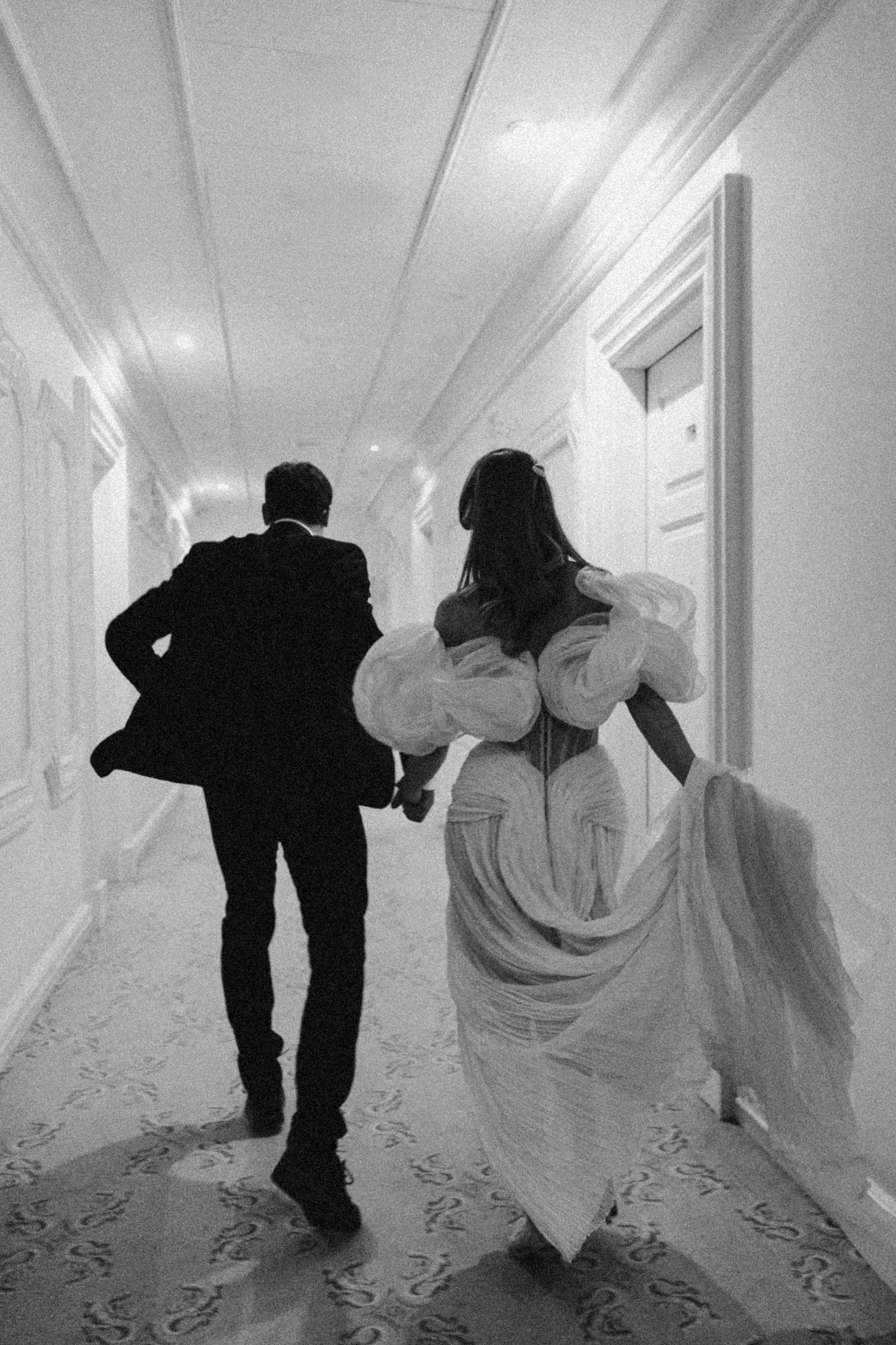 Свадебная фотосъемка в отеле Савой. Свадебный фотограф Москва